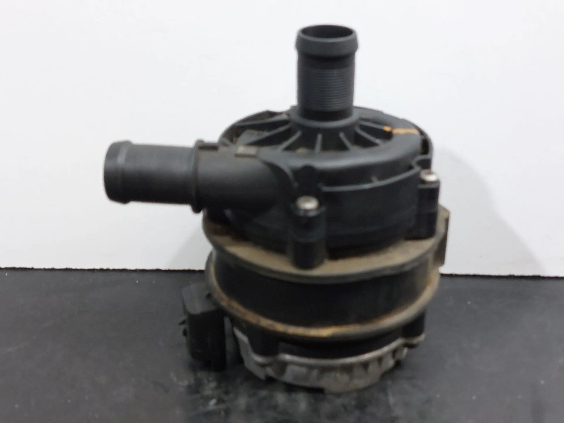 Bomba de água adicional DACIA Duster (HM_) Imagem-1