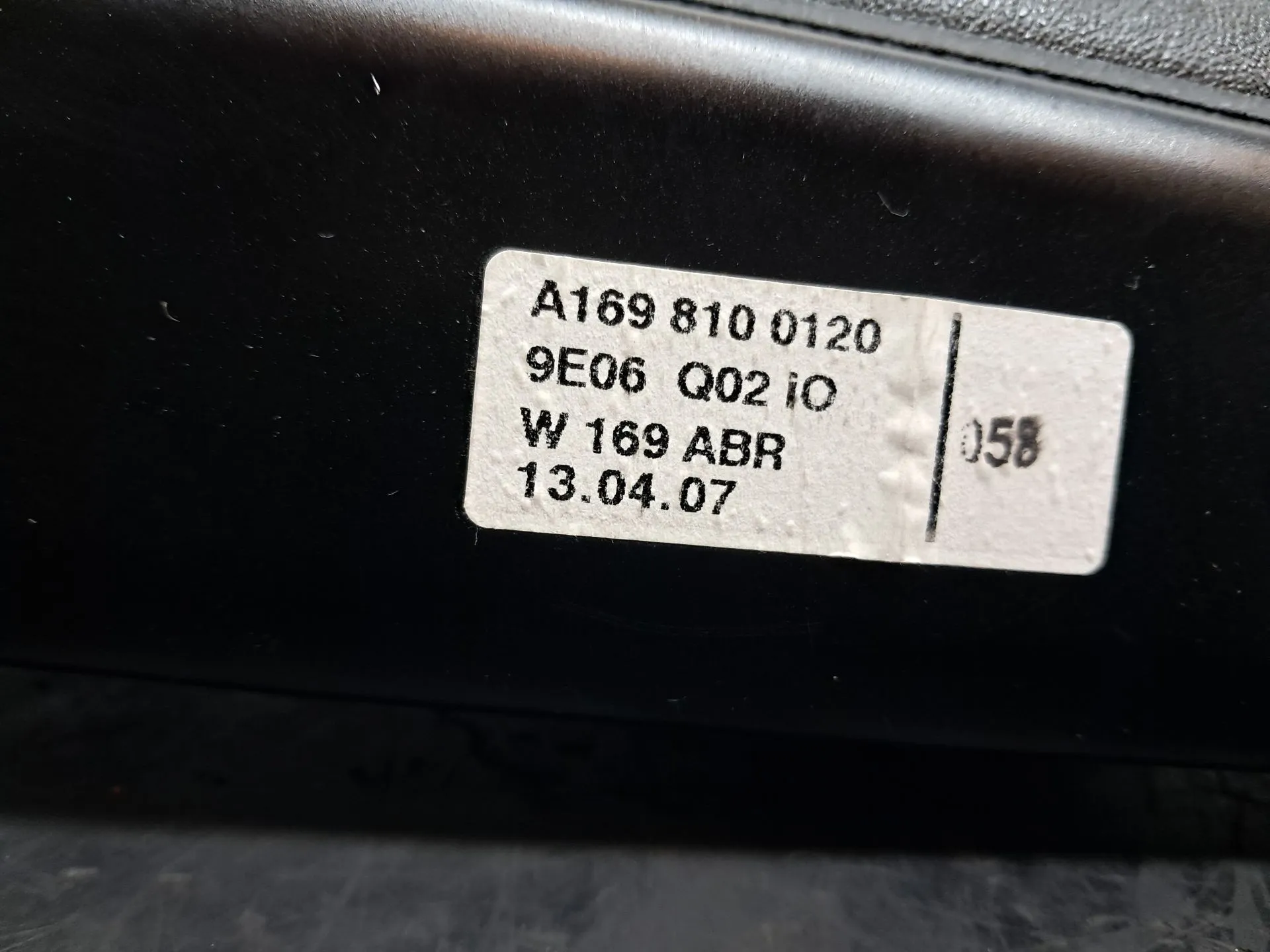 Chapeleira / tampo da mala MERCEDES-BENZ Classe A (W169) Imagem-9