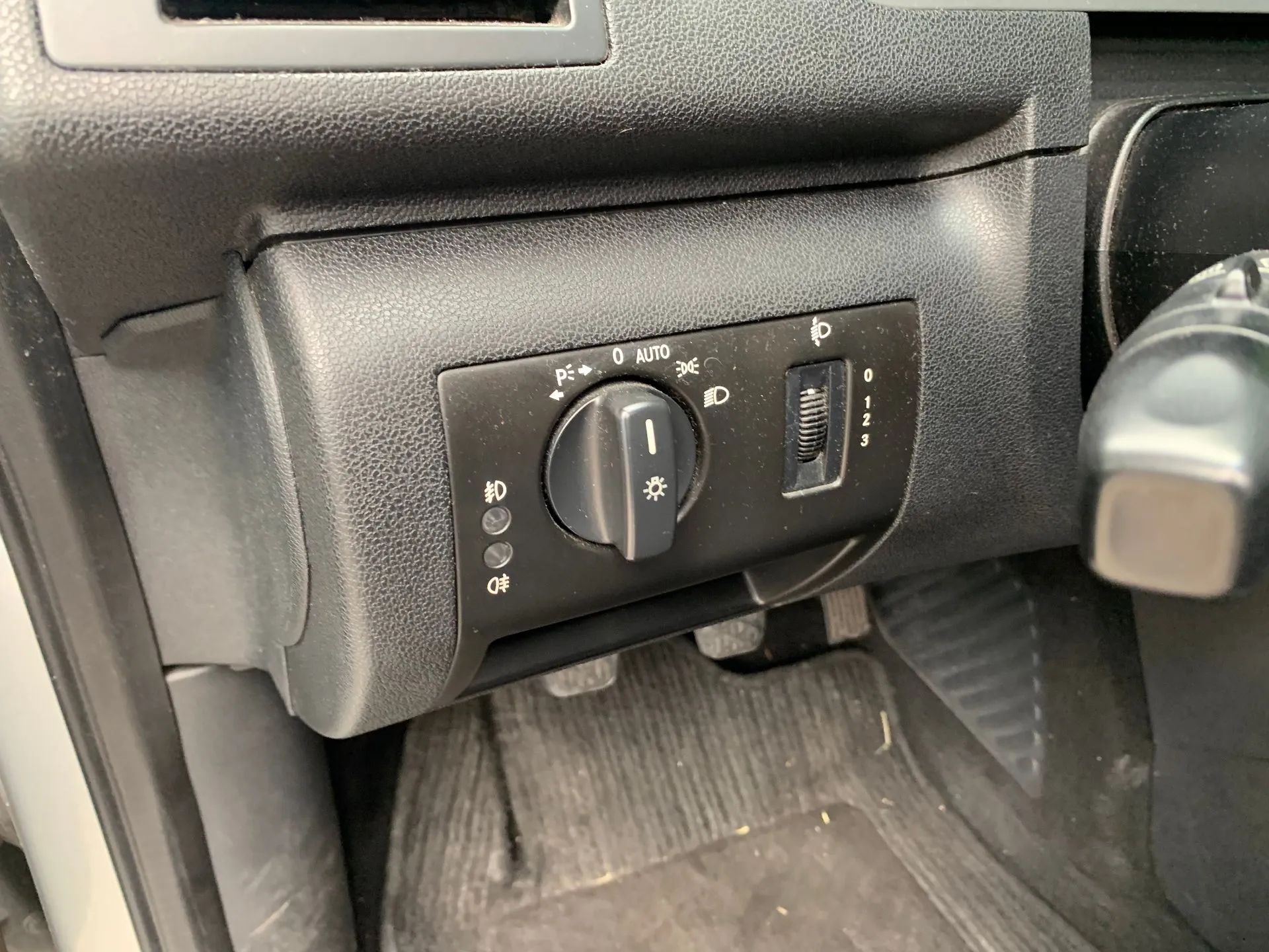 Botão / interruptor de luzes MERCEDES-BENZ Classe A (W169)