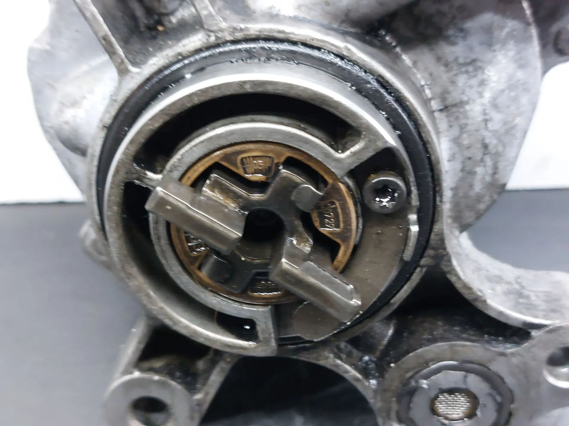 Depressor dos travões / bomba de vácuo PEUGEOT 307 CC (3B) Imagem-4