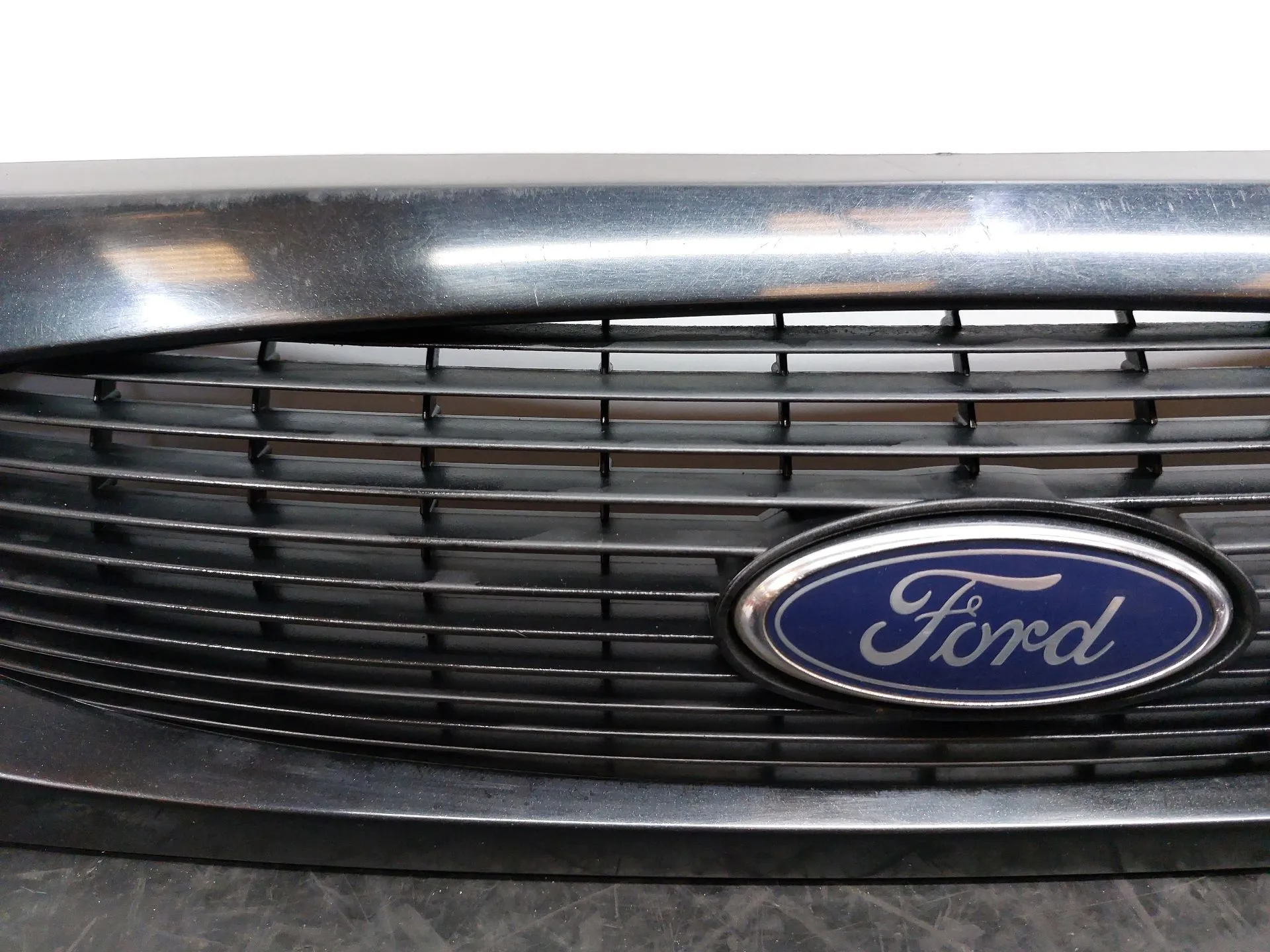 Rejilla delantera FORD Fiesta IV (JA_, JB_) Imagem-2