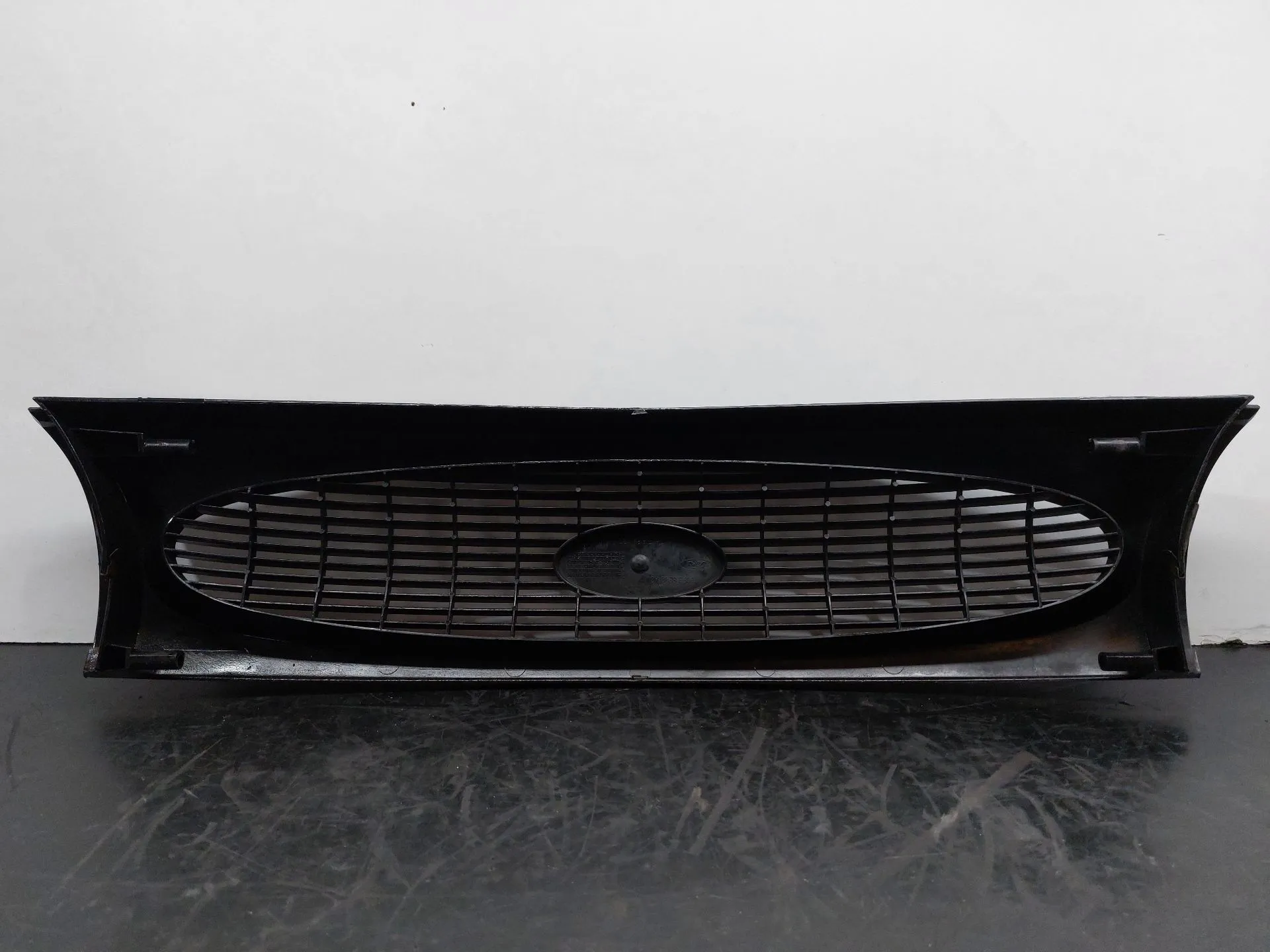 Rejilla delantera FORD Fiesta IV (JA_, JB_) Imagem-5