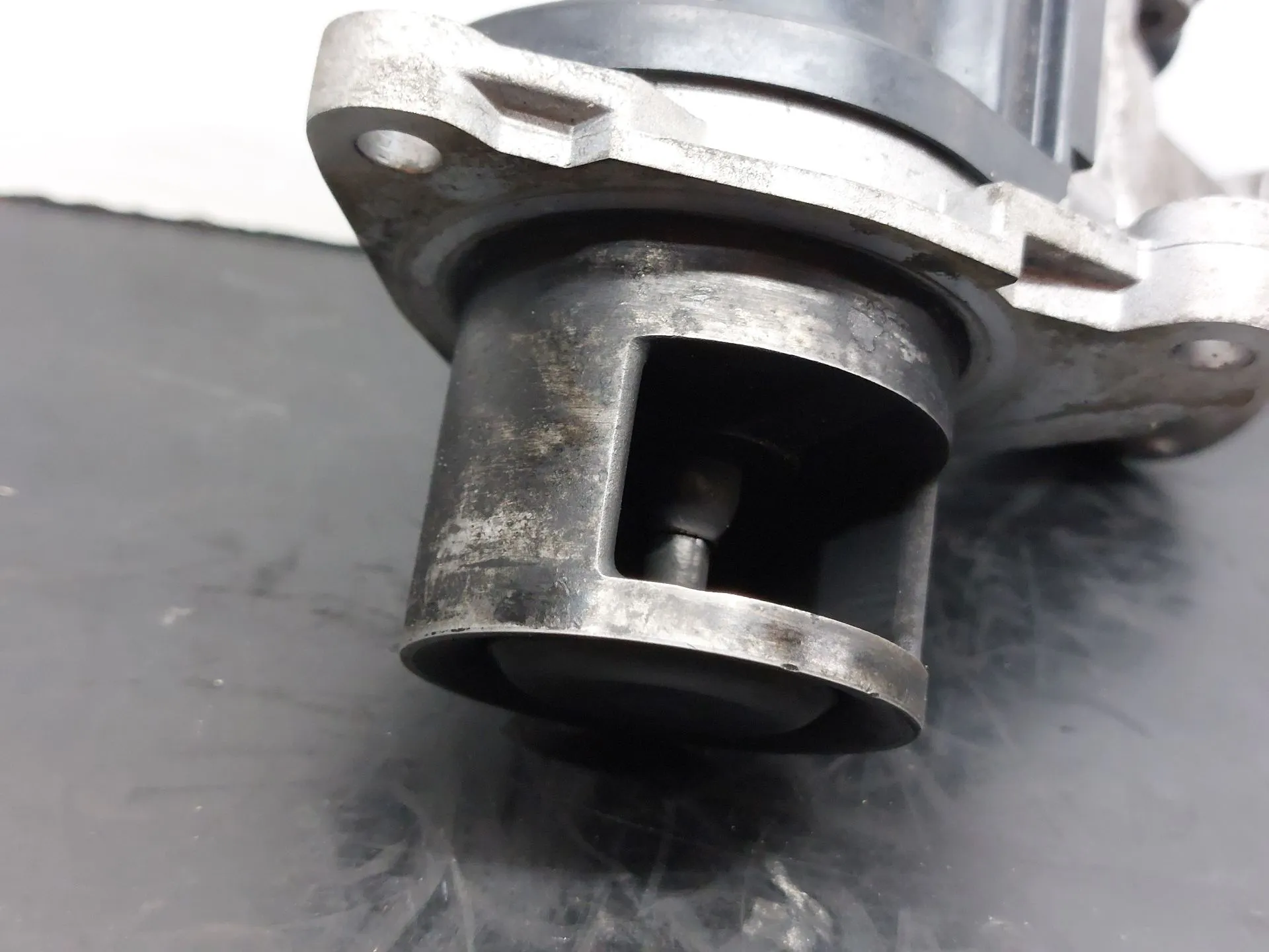 Valve EGR HYUNDAI Santa Fé II (CM) Imagem-3