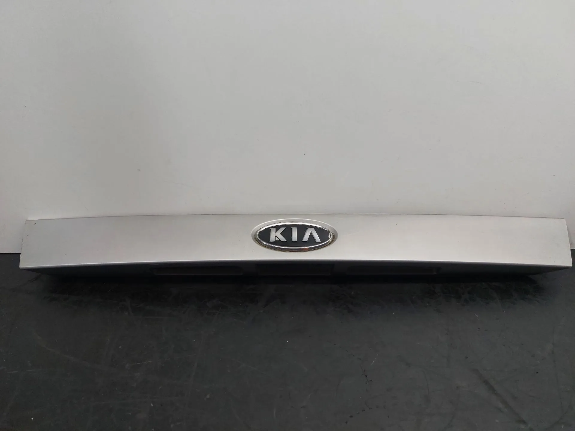 Moldura puerta / tapa del maletero KIA Picanto (BA)