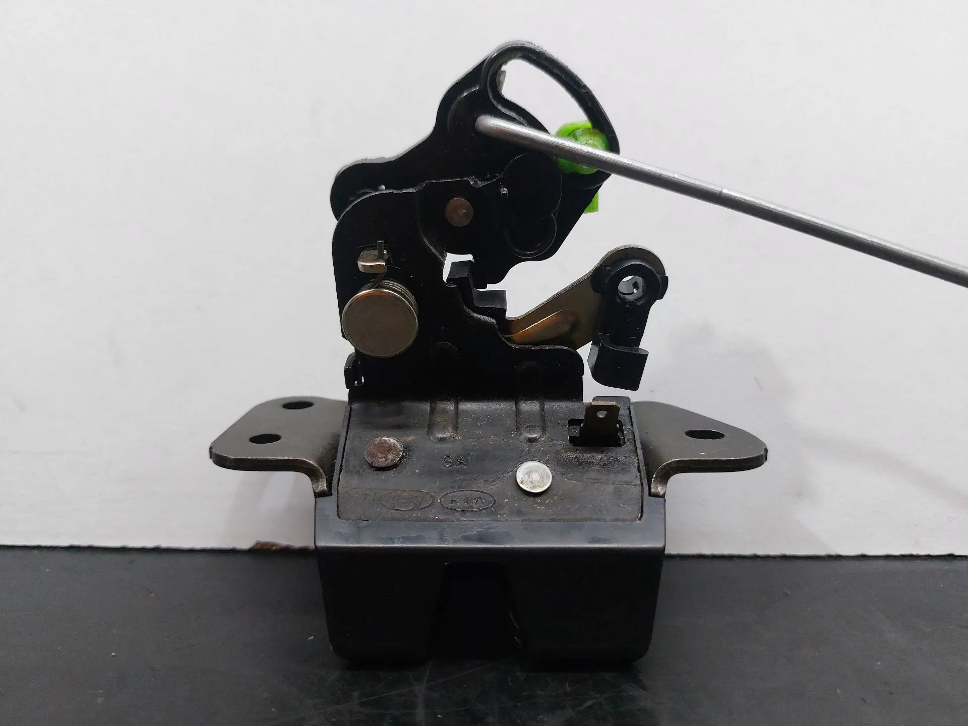 Cerradura / cierre maletero KIA Picanto (BA) Imagem-1