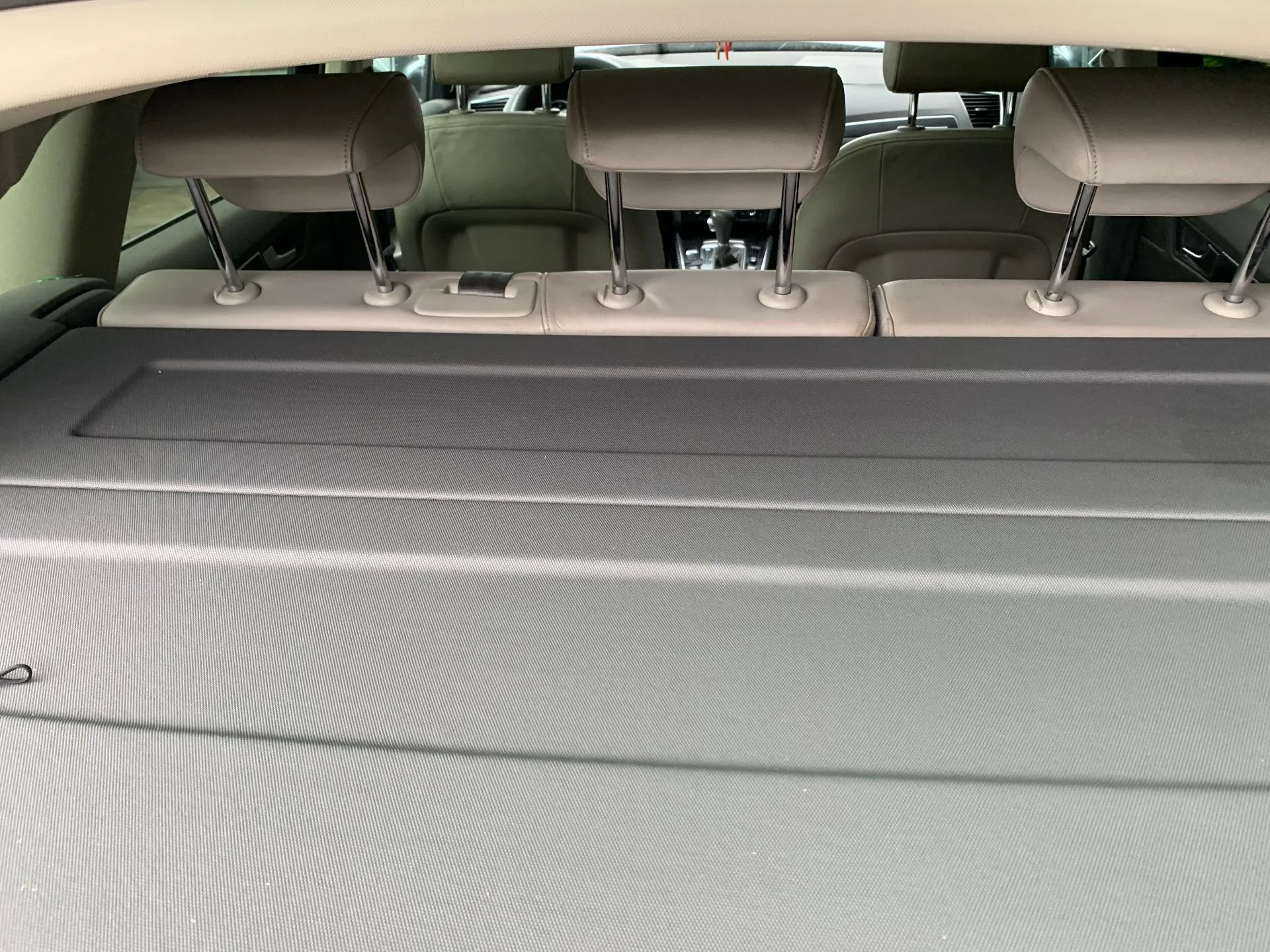 Rear Parcel shelf / trunk cover AUDI Q5 (8R) Imagem-3