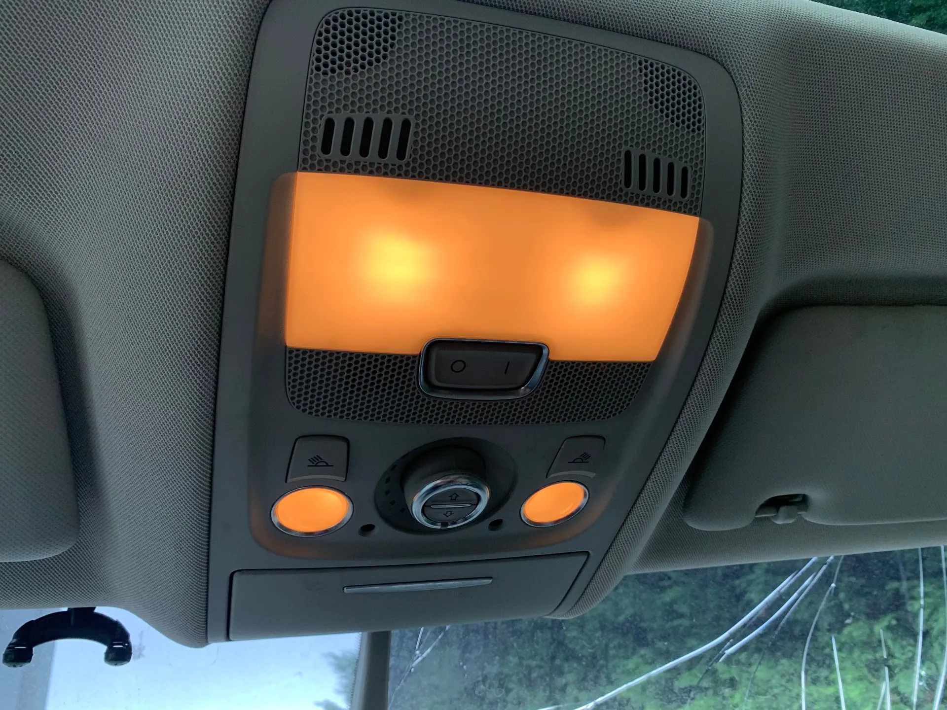 Front seat light AUDI Q5 (8R) Imagem-1