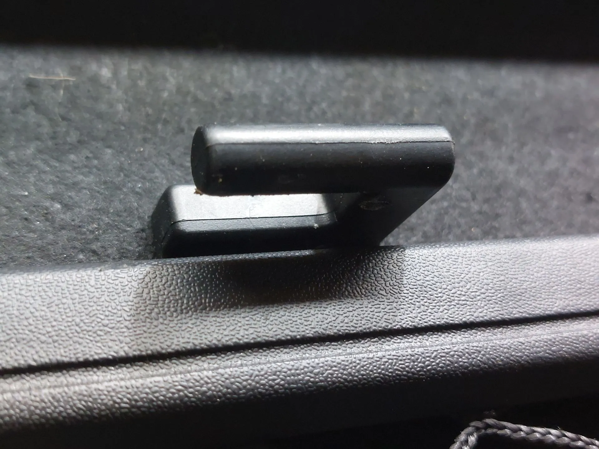 Rear Parcel shelf / trunk cover VOLKSWAGEN Golf VI (5K1) Imagem-9