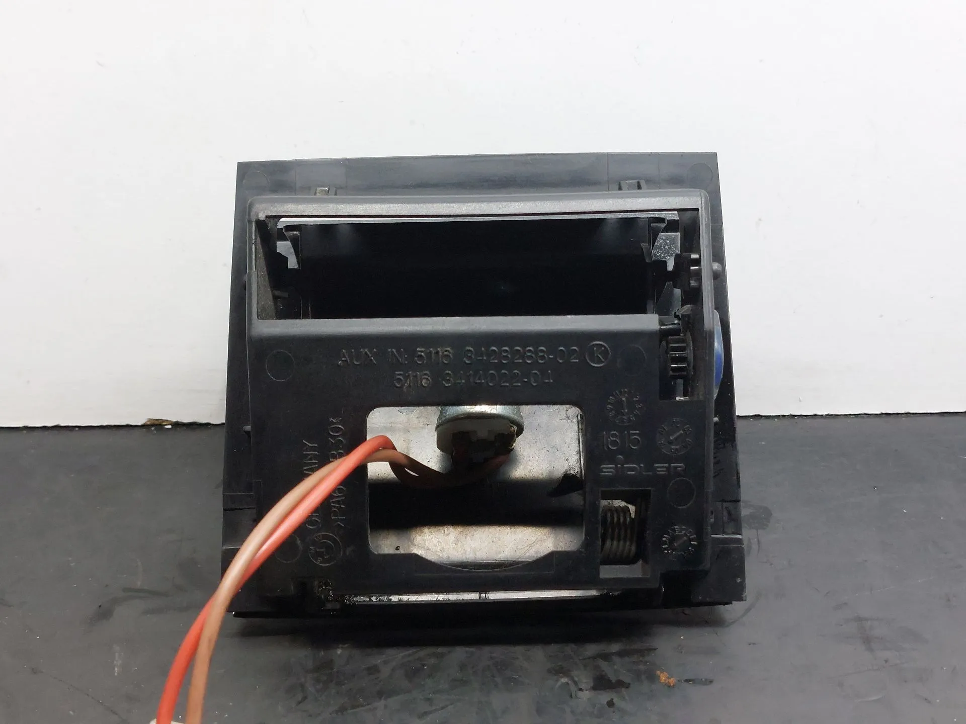 Accendino BMW X3 (E83) Imagem-5