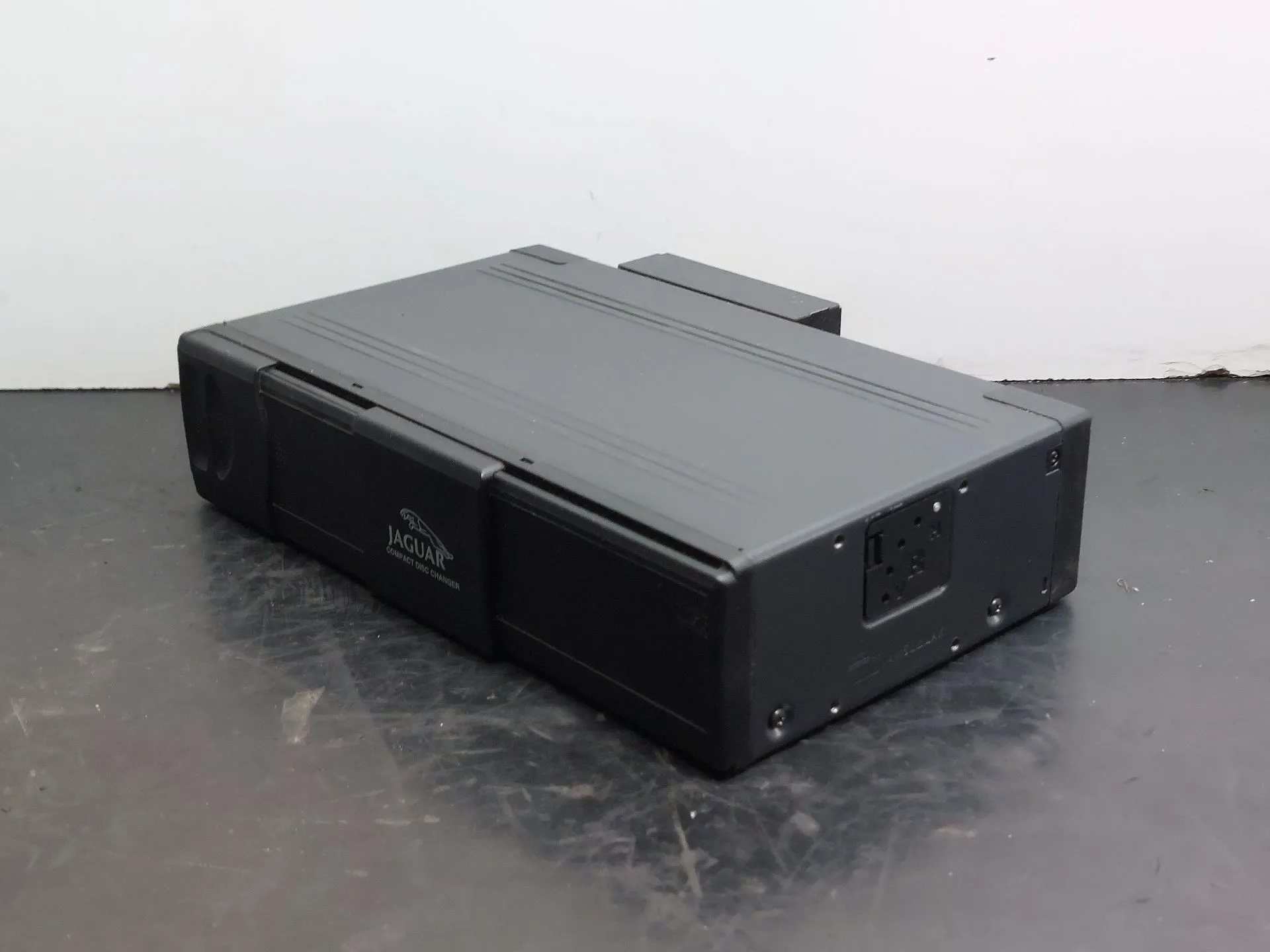 CD reader / box JAGUAR S-Type (X200) Imagem-4