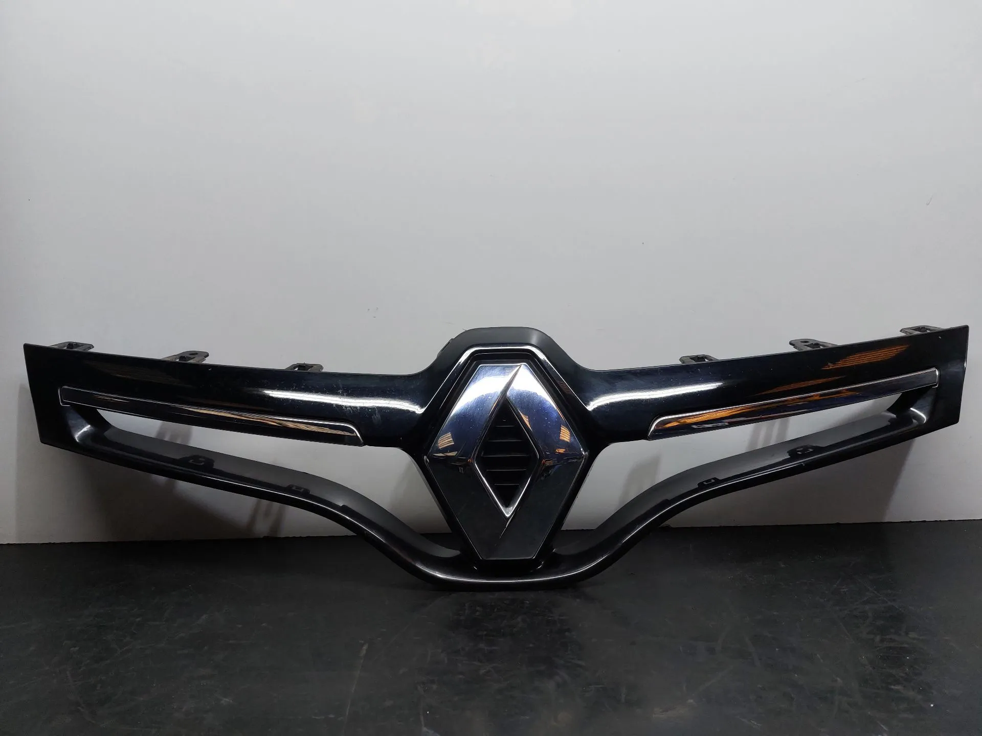 Rejilla delantera RENAULT Scénic III (JZ0/1_)