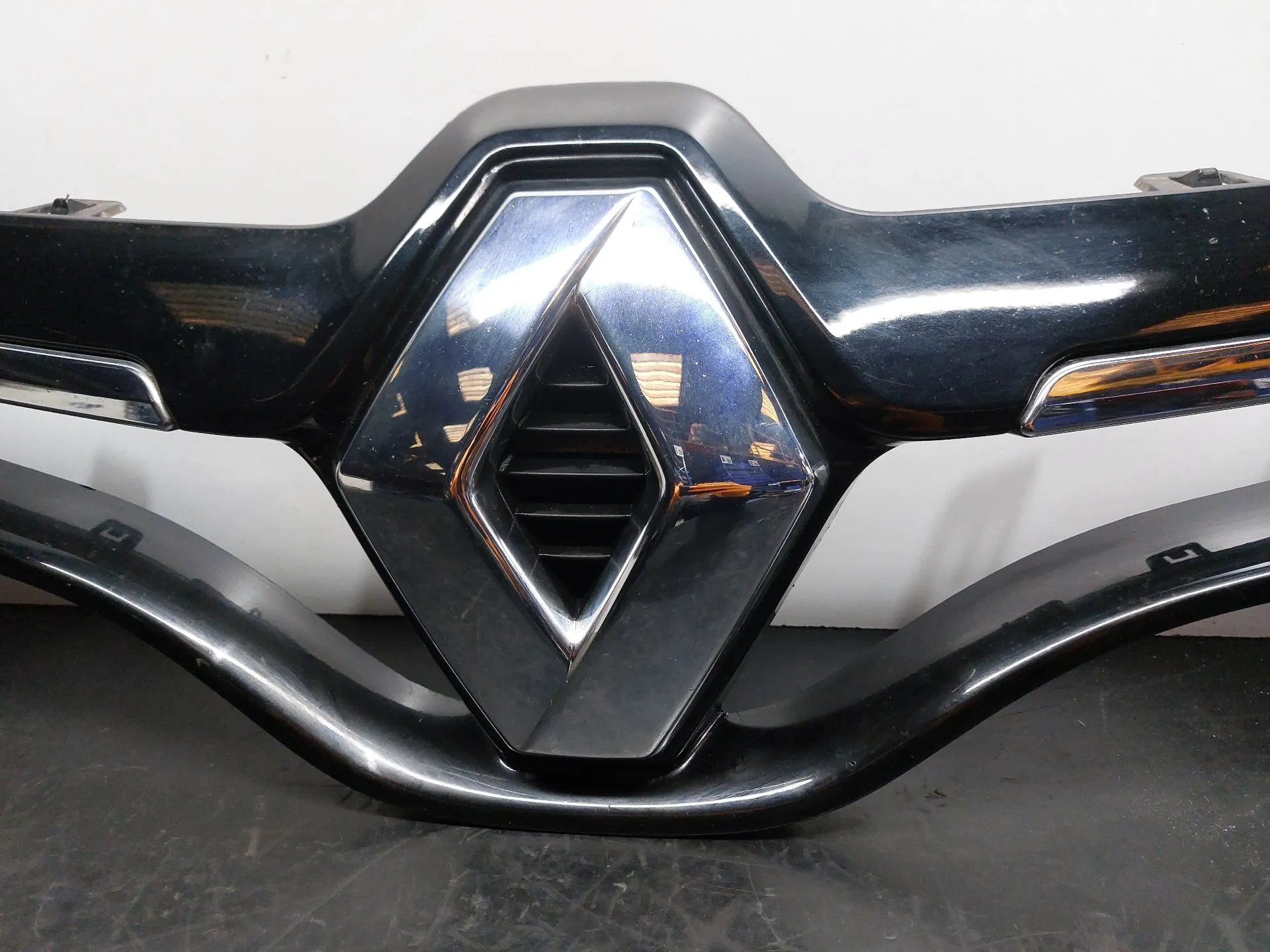 Rejilla delantera RENAULT Scénic III (JZ0/1_) Imagem-3