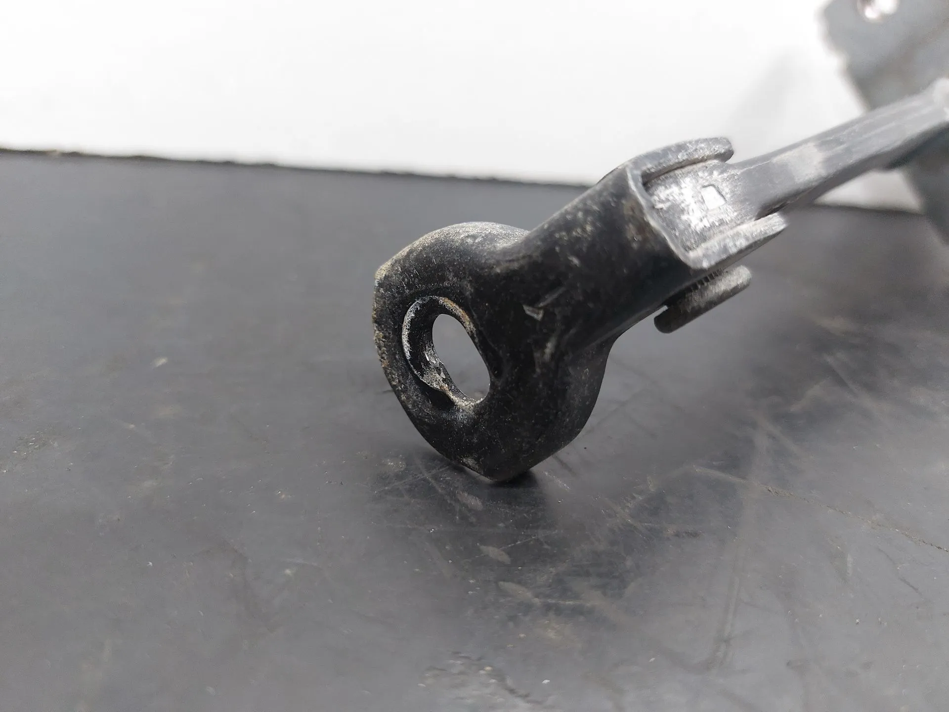 Limitatore porta anteriore sinistro MAZDA 5 (CR19) Imagem-2