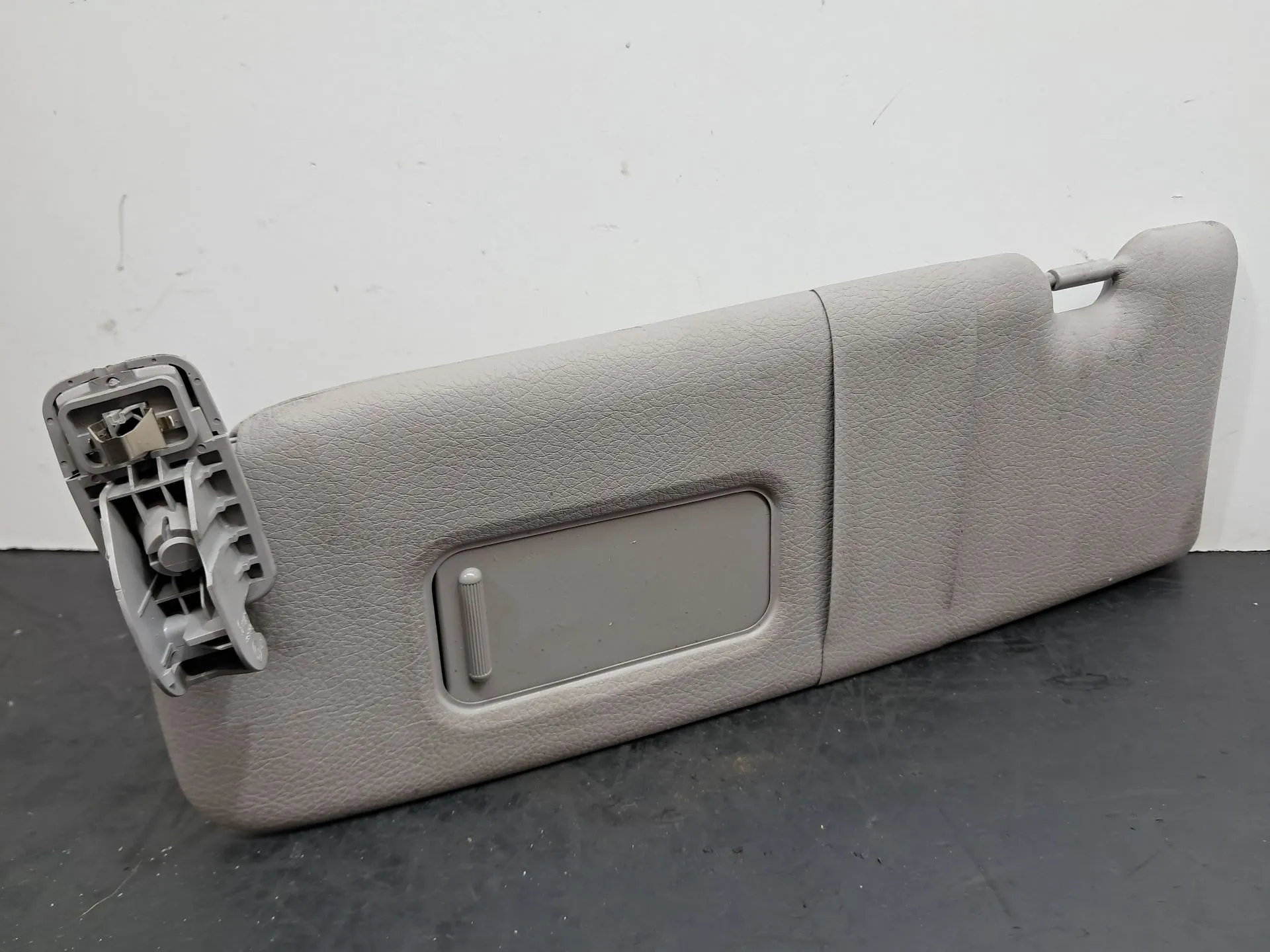 Pare-soleil gauche BMW 1 (F20)