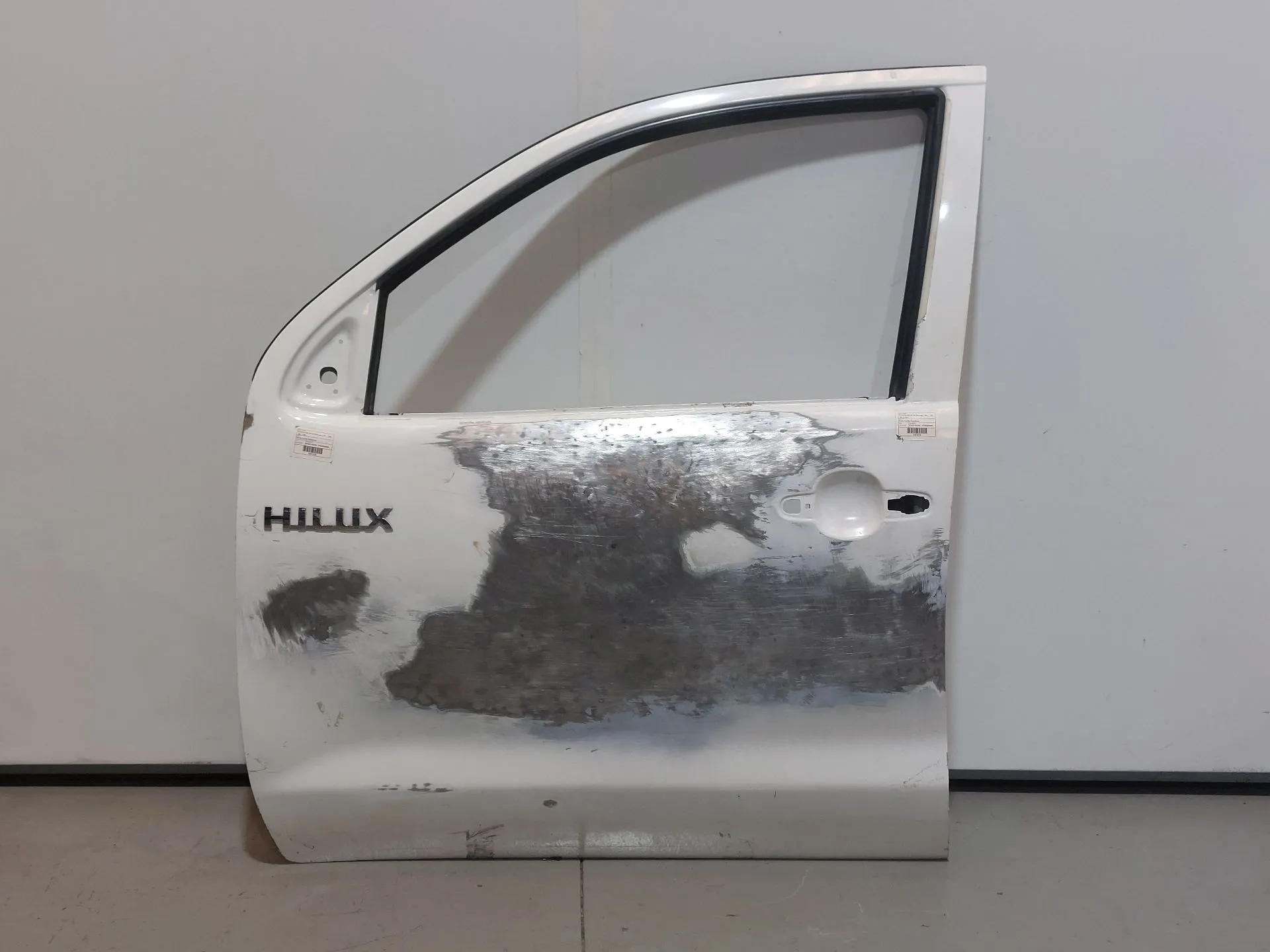 Left front Door TOYOTA Hilux VII Pick Up (_N1_, _N2_, _N3_)