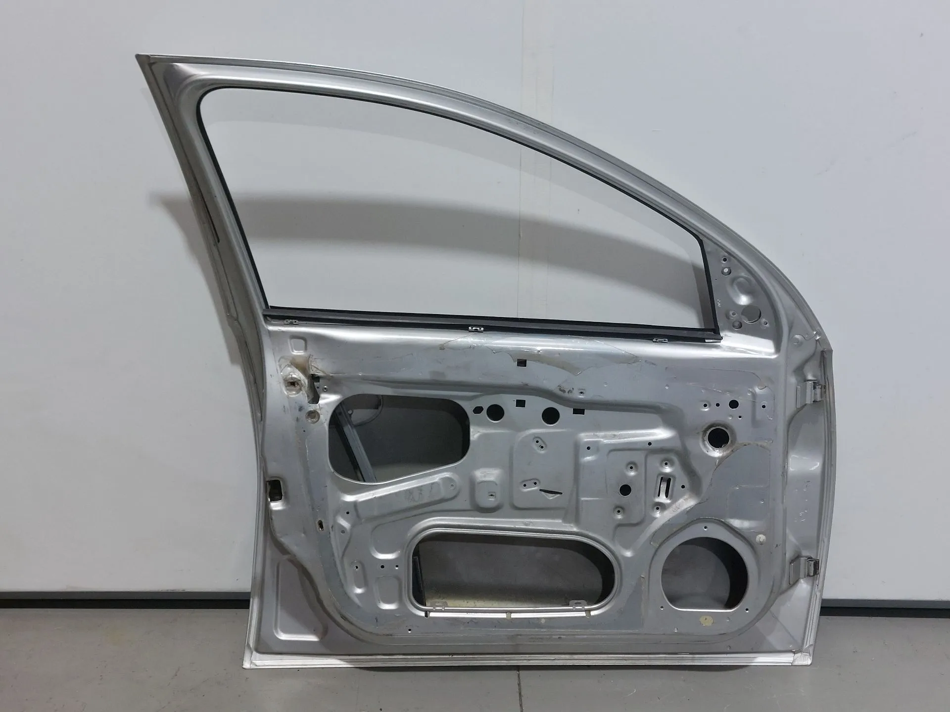 Porta anteriore sinistra OPEL Corsa C Imagem-6