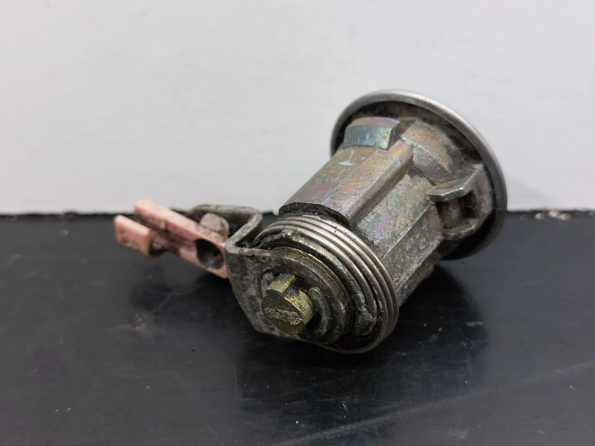 Canhão de porta TOYOTA Corolla Sedan (_E8_) Imagem-1