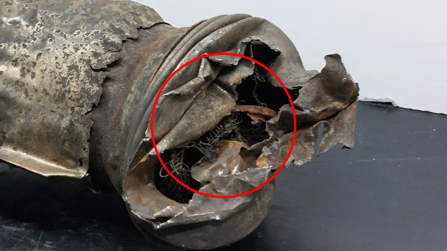 Catalizzatore / filtro antiparticolato BMW i8 (I12) Imagem-6