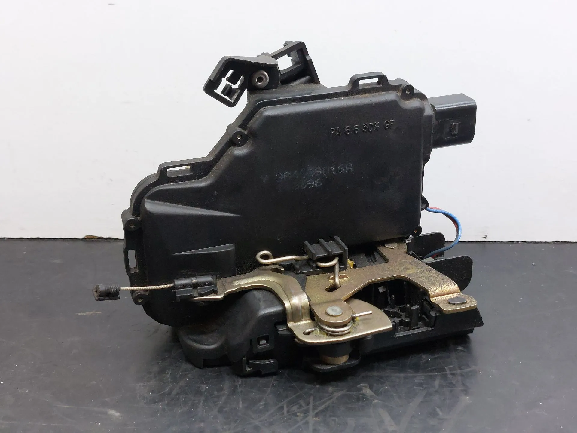 Rear Right Door Lock VOLKSWAGEN Golf IV (1J1)