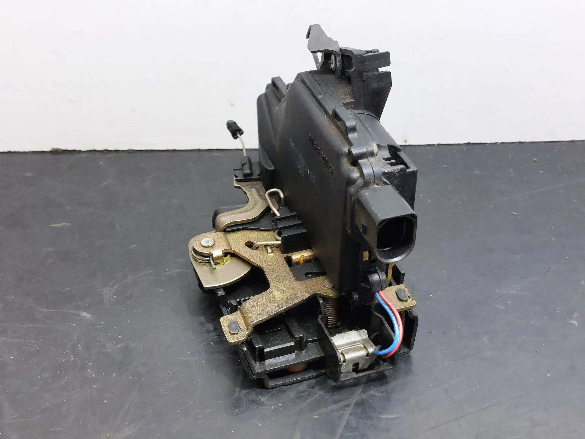 Rear Right Door Lock VOLKSWAGEN Golf IV (1J1) Imagem-2
