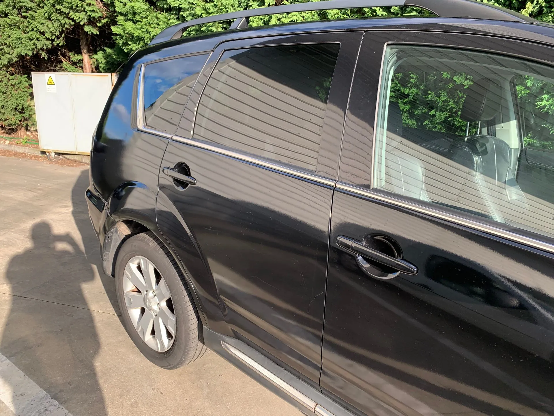 Porta trás direita MITSUBISHI Outlander II (CW_W) Imagem-1