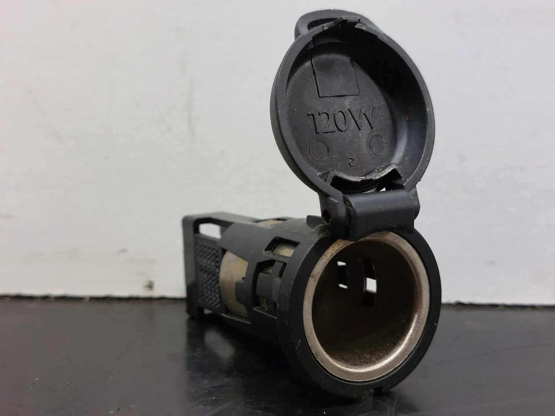 Tomada 12V CITROËN DS5 (KF_) Imagem-1