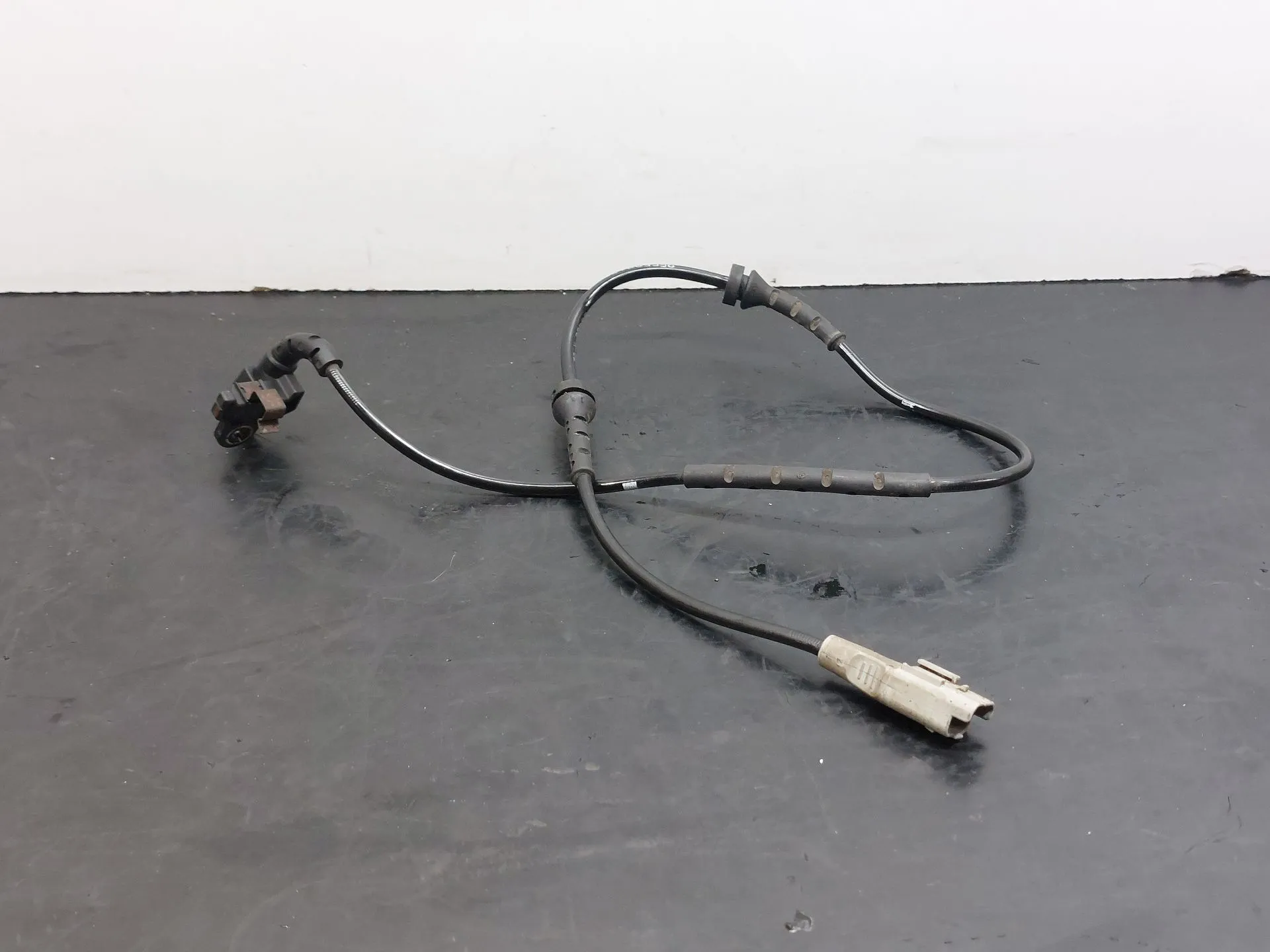 Sensor ABS Trasero Derecho PEUGEOT 3008 I (0U_)