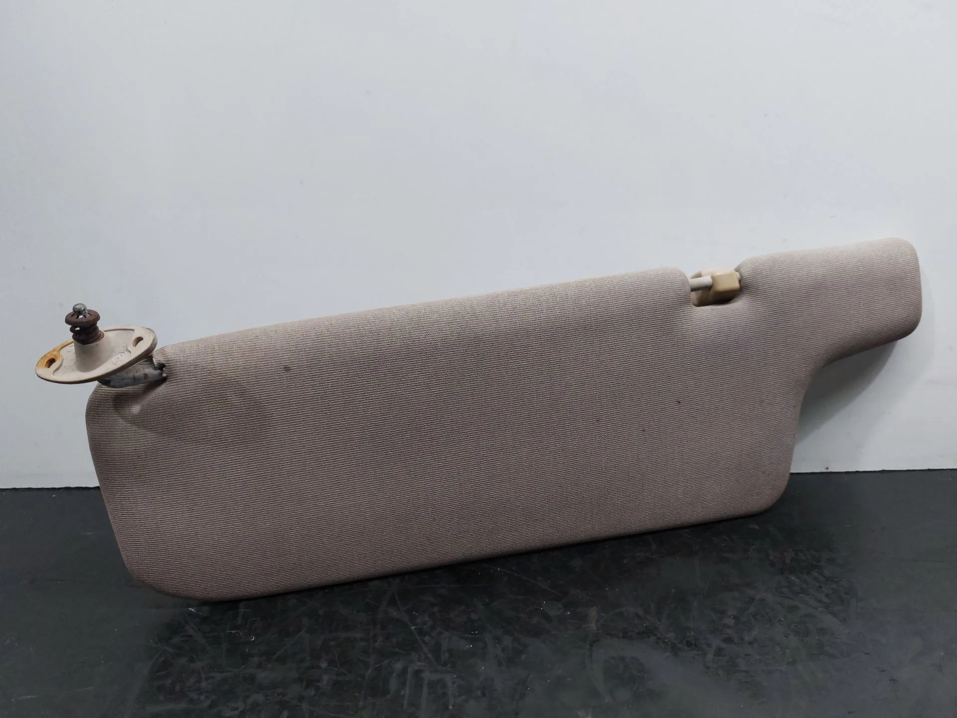 Pare-soleil  Droite BMW 5 (E28)