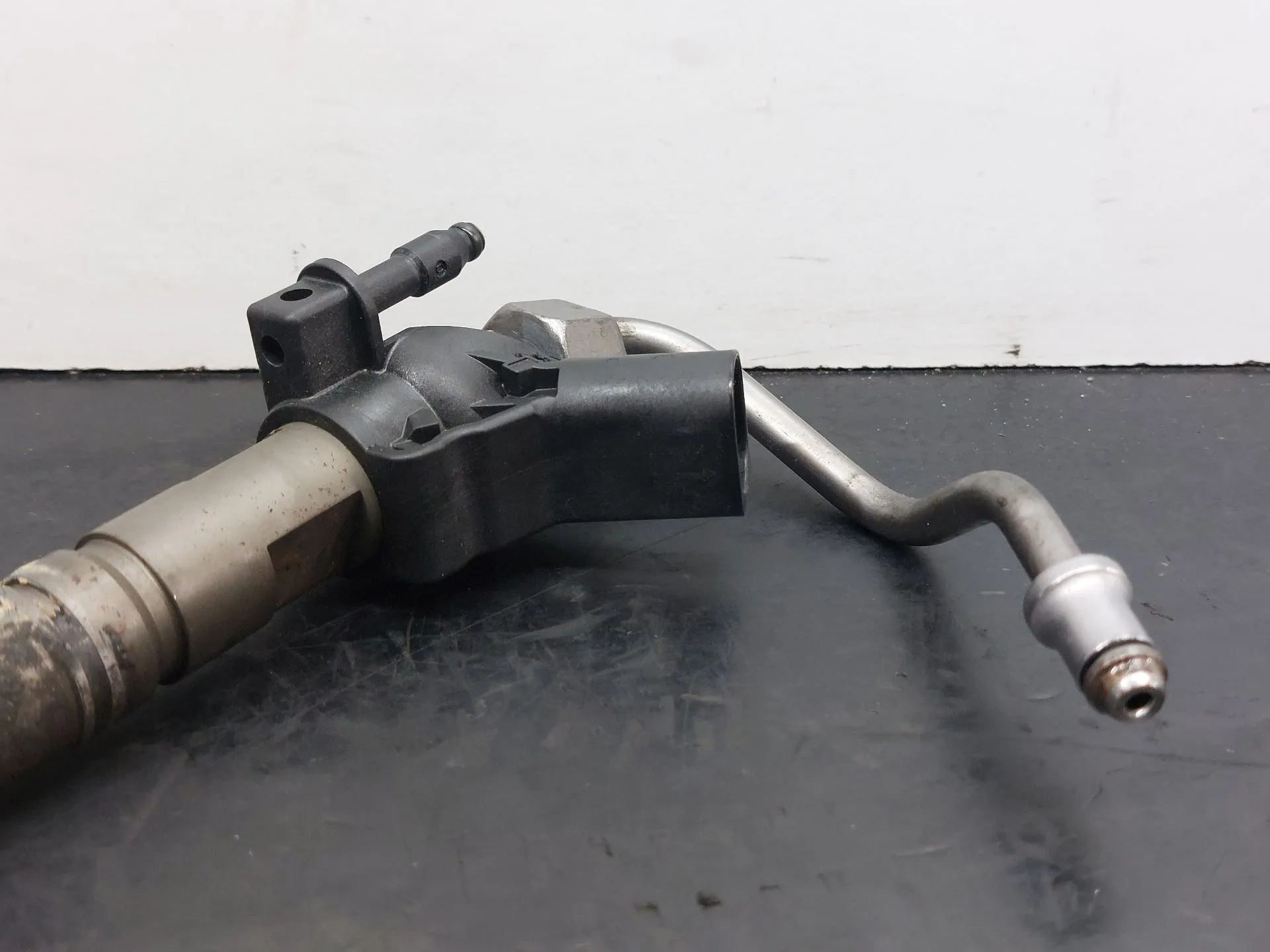 Injecteur MERCEDES-BENZ CLS (C219) Imagem-2