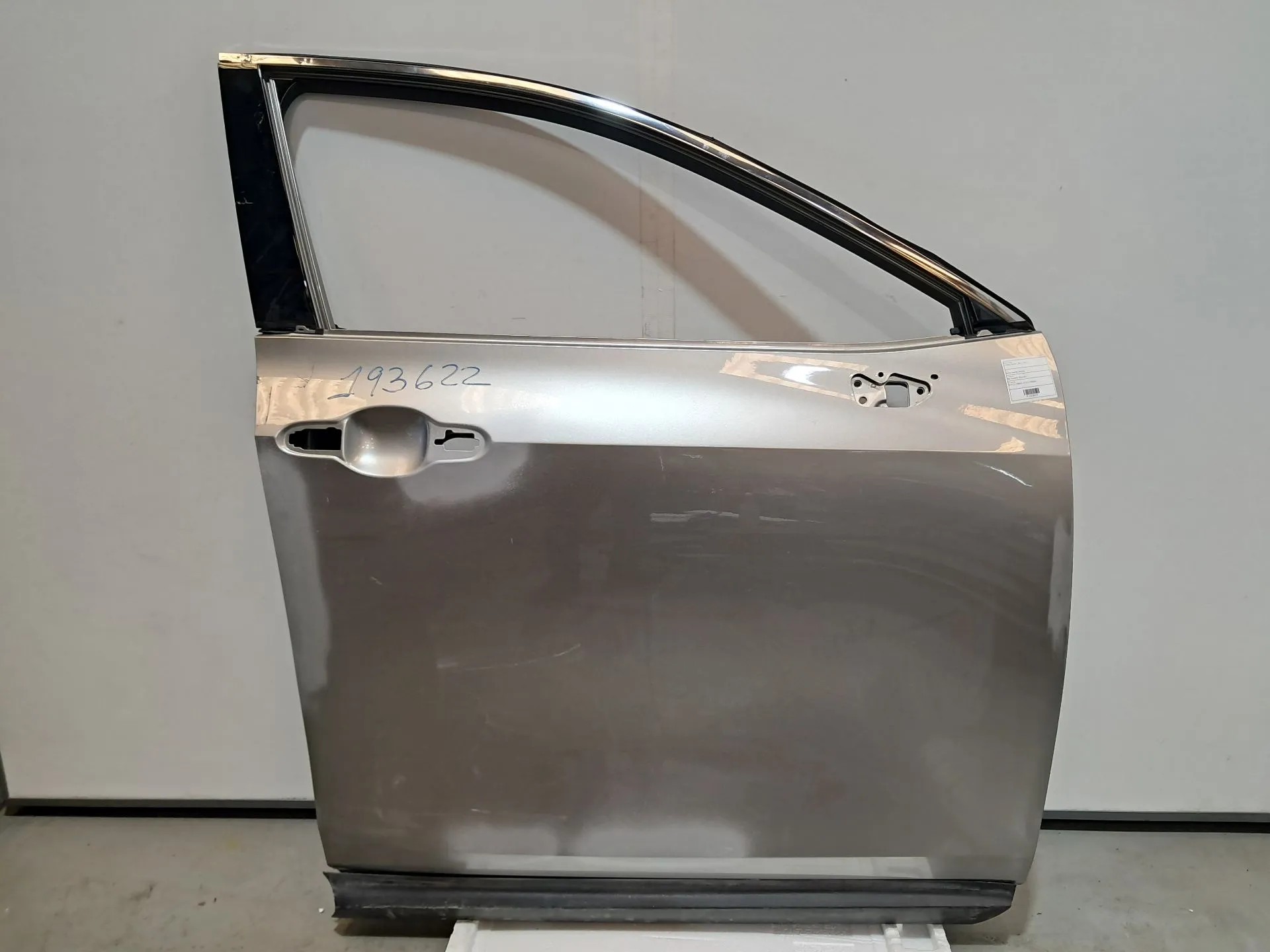 Porta frente direita LEXUS NX II (_A2_, _H2_)