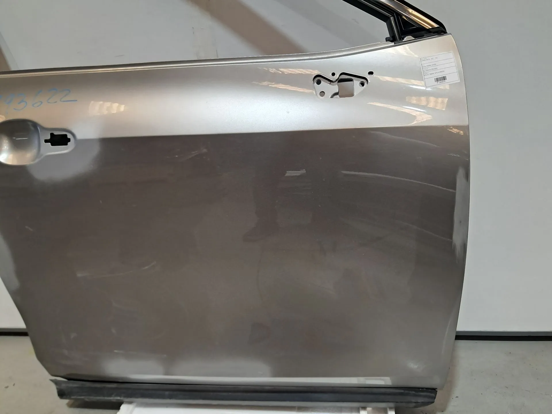 Porta frente direita LEXUS NX II (_A2_, _H2_) Imagem-3