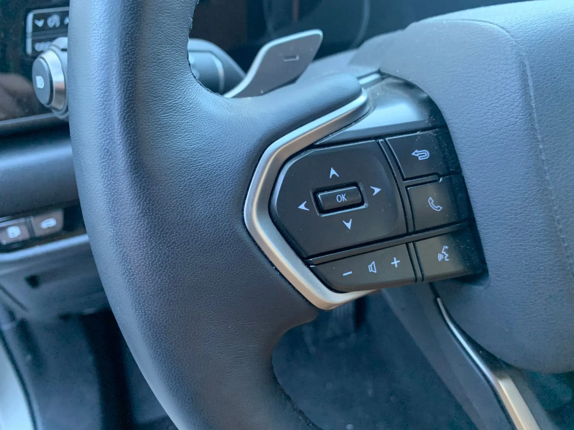 Volante de dirección LEXUS NX II (_A2_, _H2_) Imagem-2
