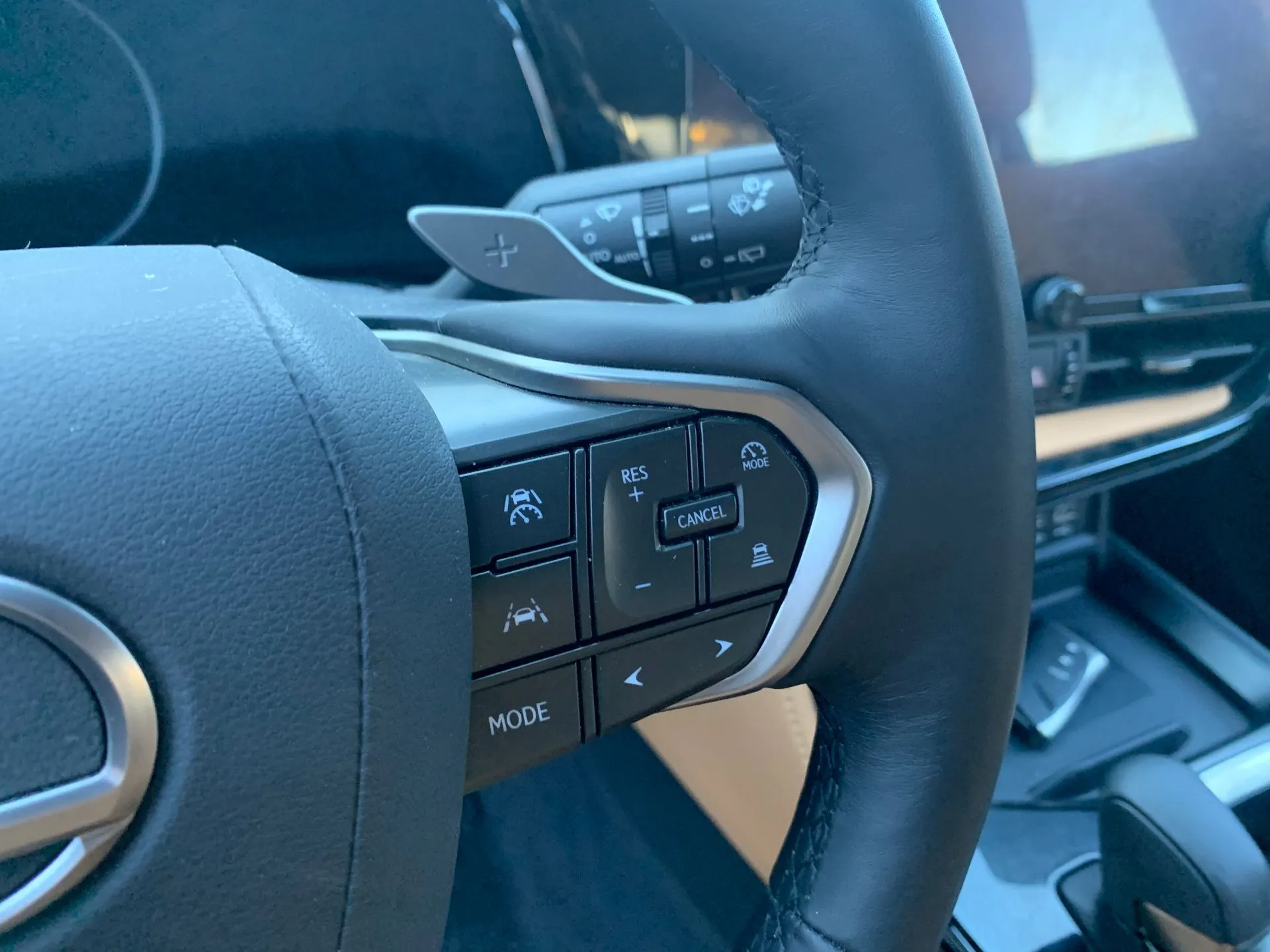 Volante de dirección LEXUS NX II (_A2_, _H2_) Imagem-3