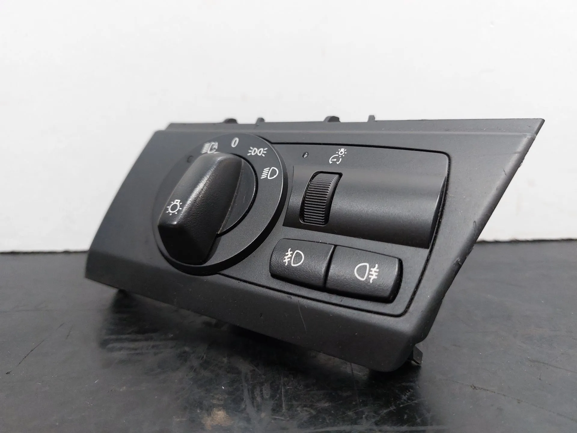 Bouton / interrupteur d'éclairage BMW X3 (E83) Imagem-1