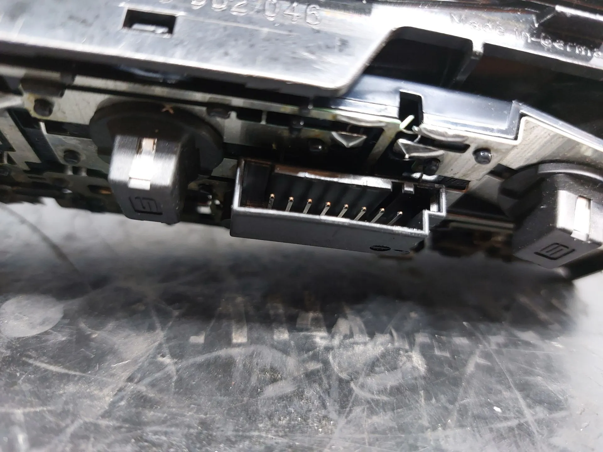 Plafonnier avant BMW X3 (E83) Imagem-4