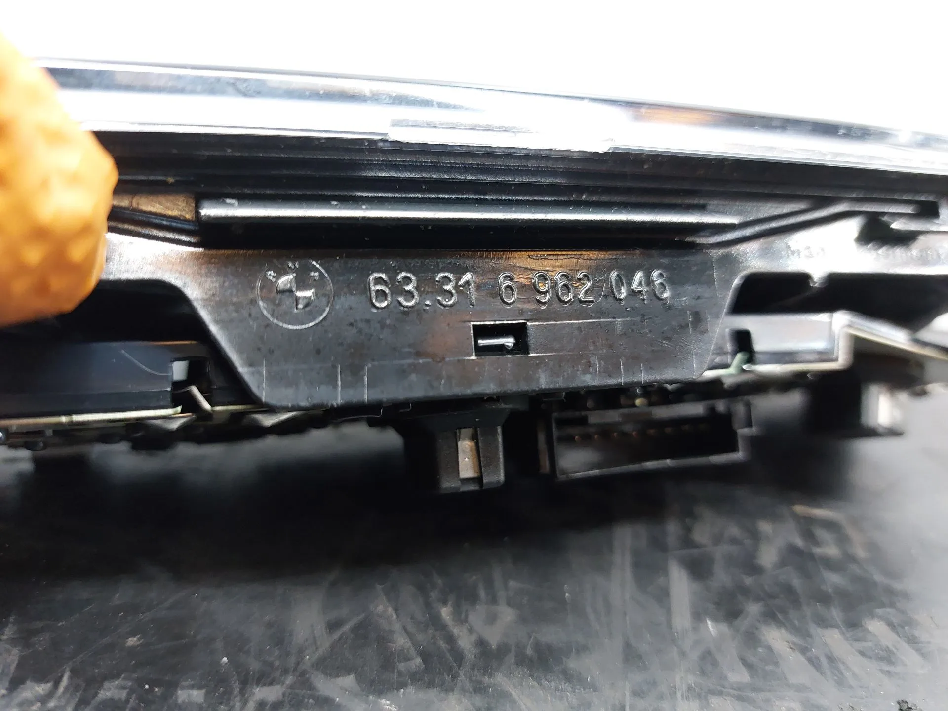 Plafonnier avant BMW X3 (E83) Imagem-3