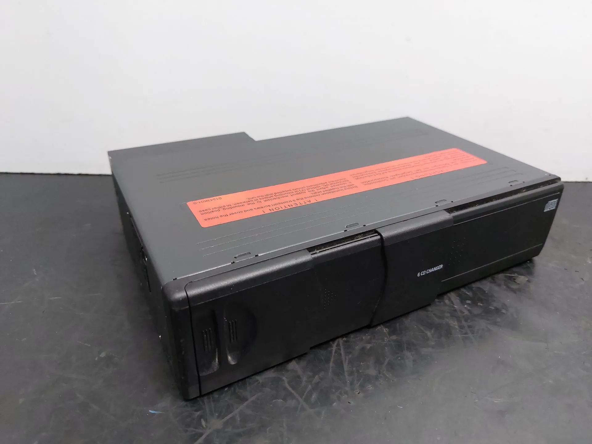 Caixa / leitor CDs BMW X3 (E83)