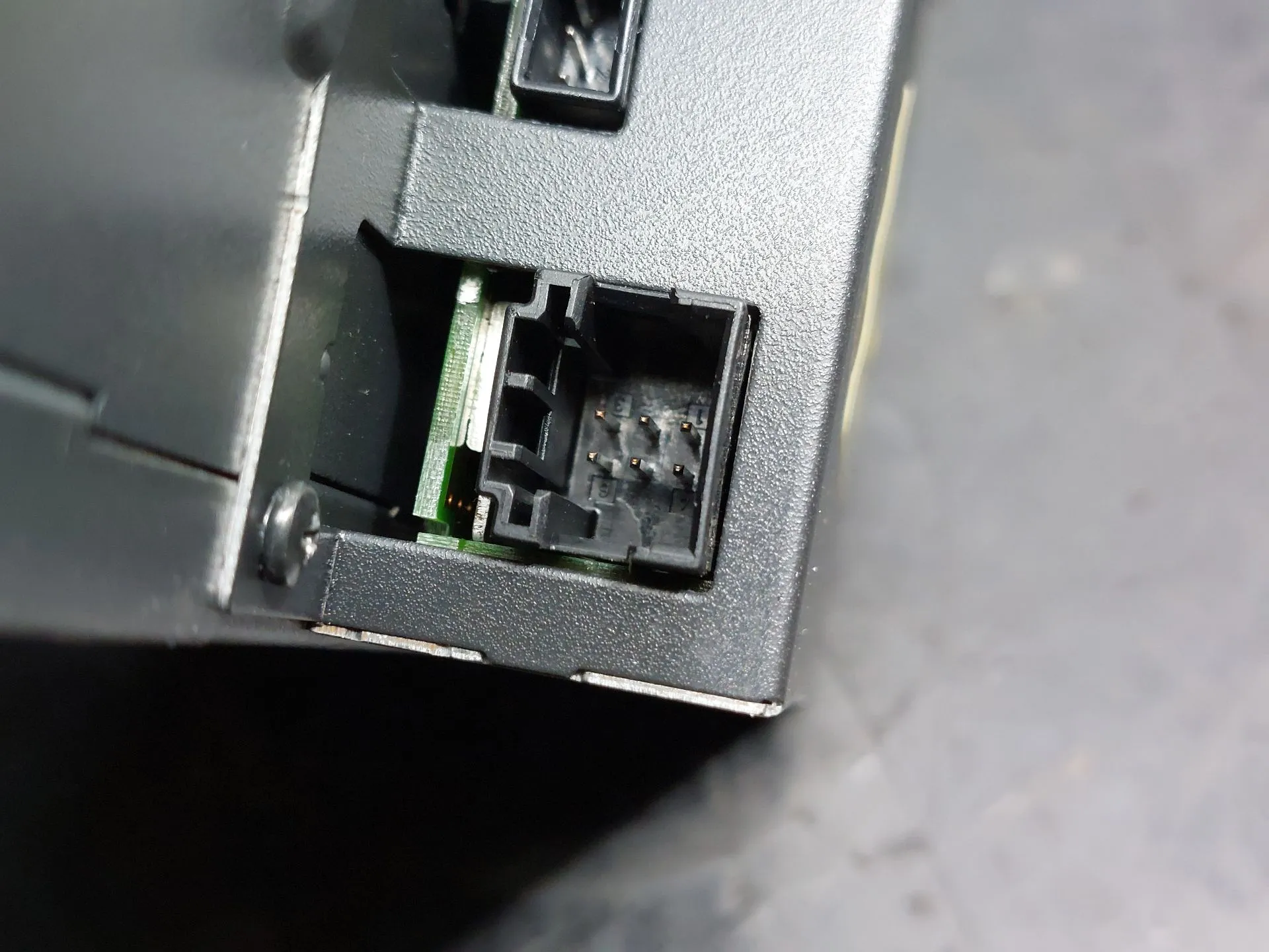 CD reader / box BMW X3 (E83) Imagem-4