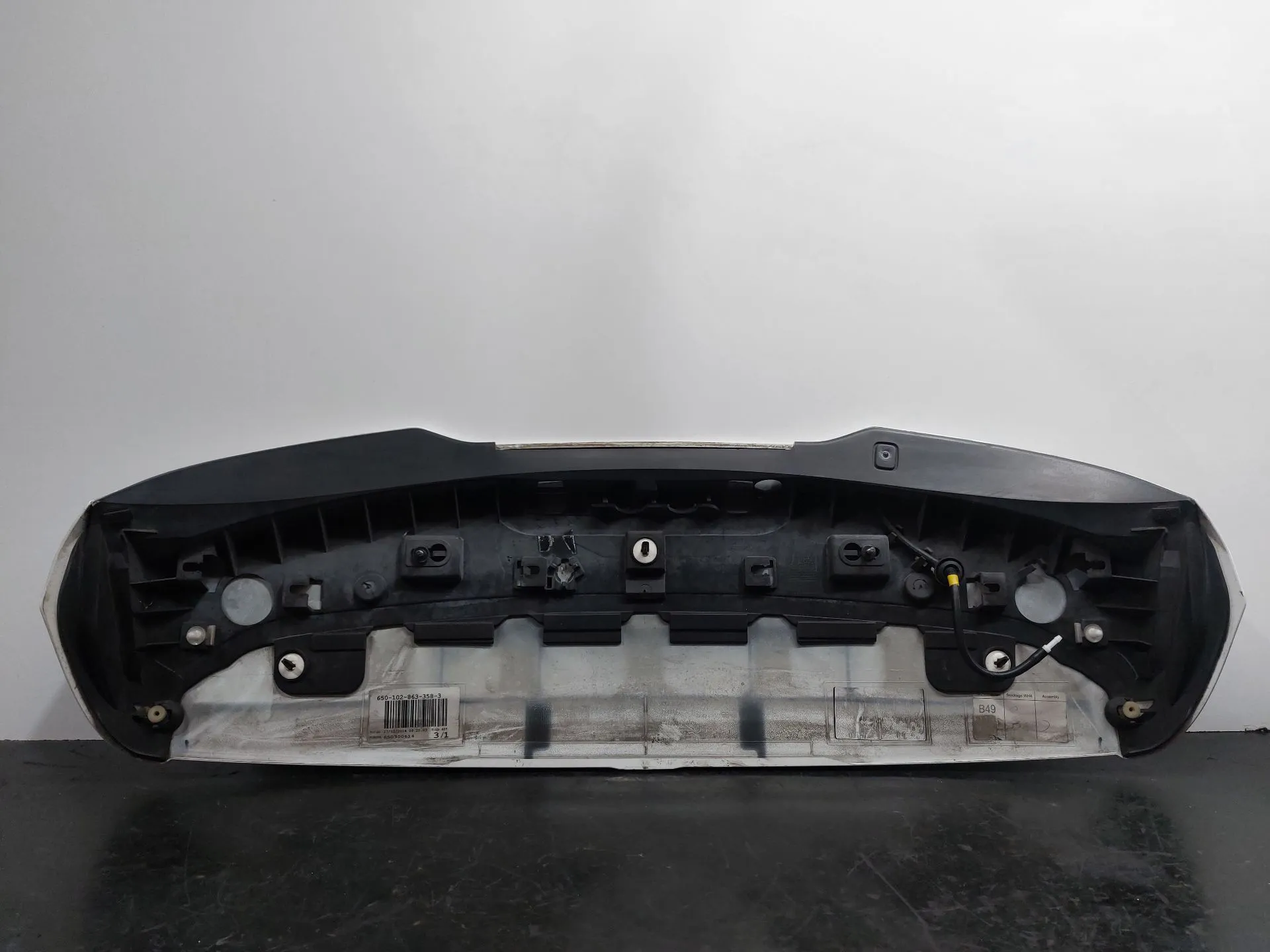 Spoiler / aileron da tampa da mala VOLVO V40 Hatchback Imagem-5