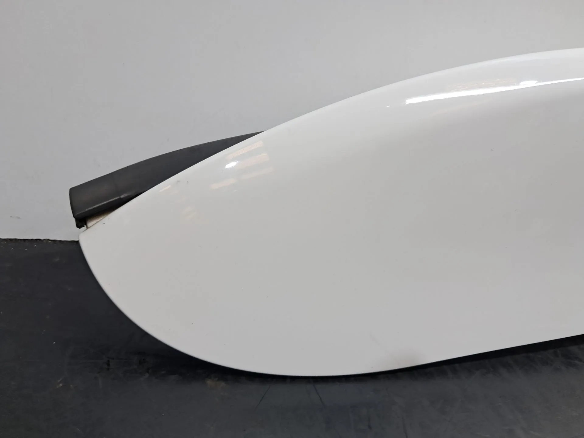 Spoiler / alerón portón trasero MINI Mini (R56) Imagem-1