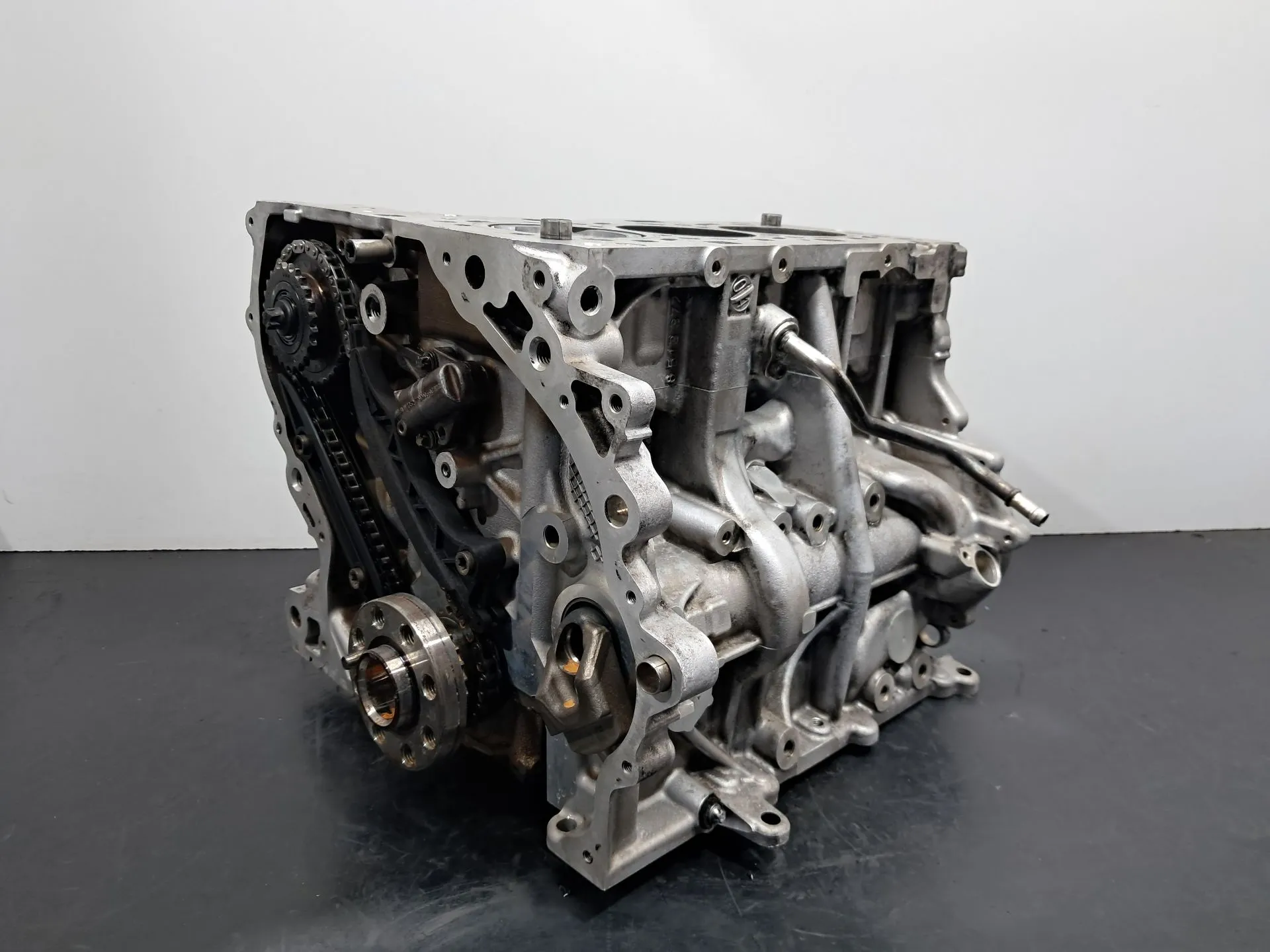 Bloco do motor BMW i8 (I12)