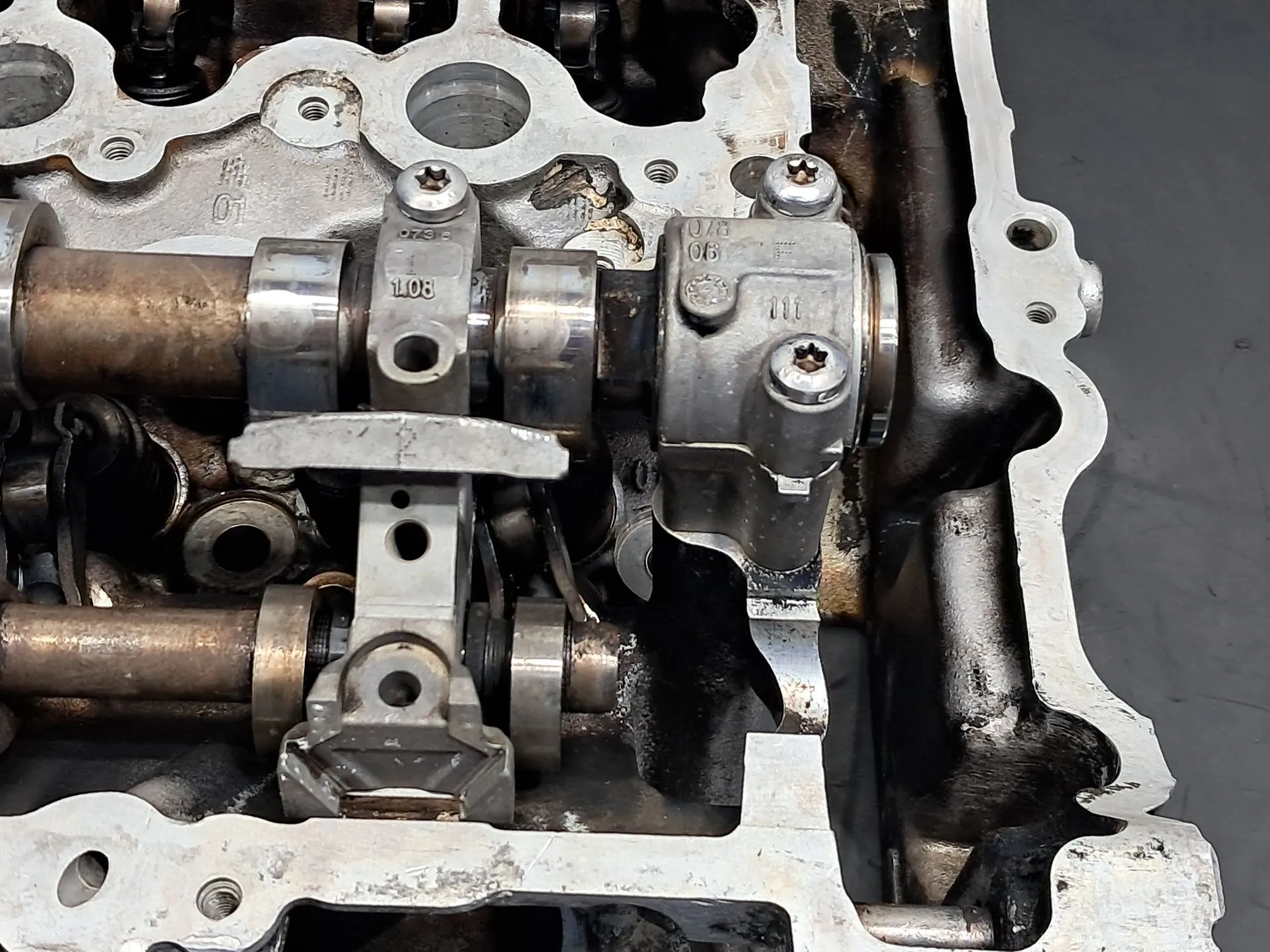 Culasse BMW i8 (I12) Imagem-7