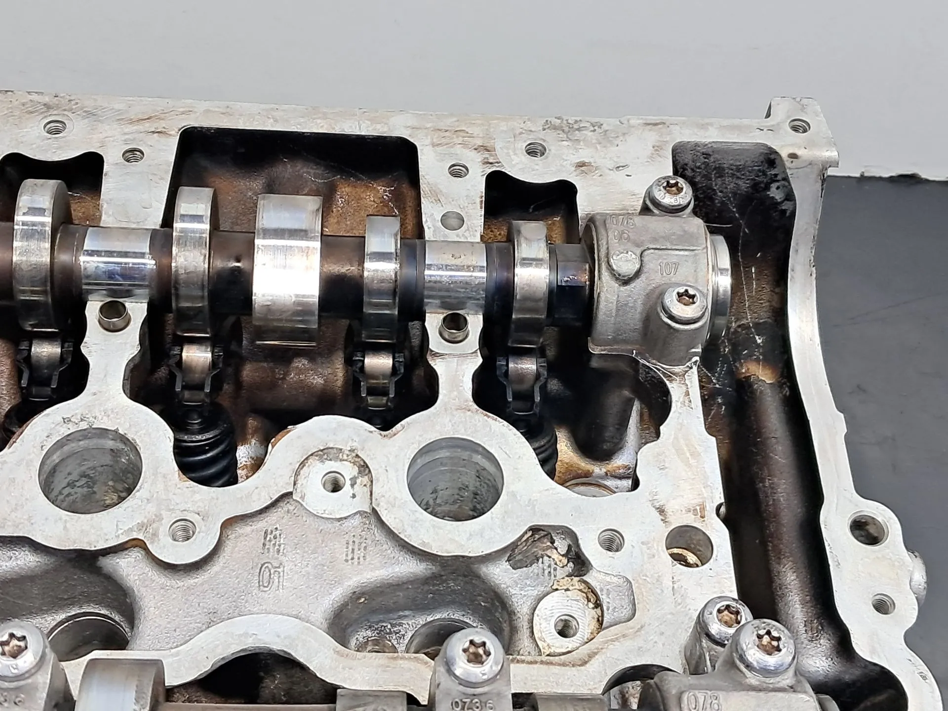 Culasse BMW i8 (I12) Imagem-8