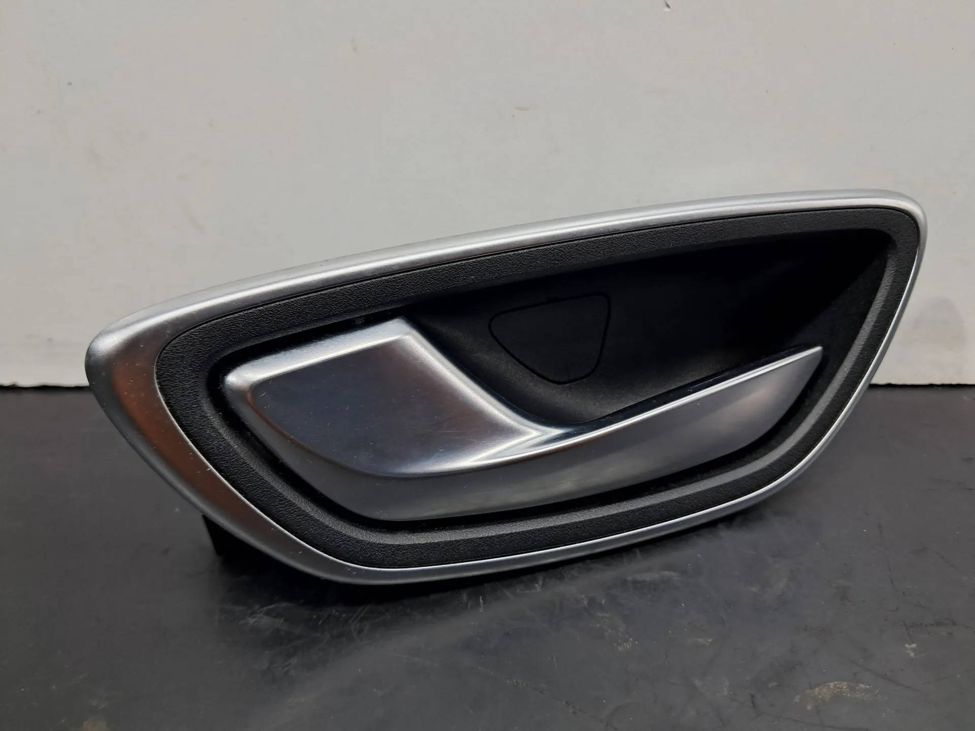 Poignée intérieure porte avant gauche RENAULT Talisman (L2M_)