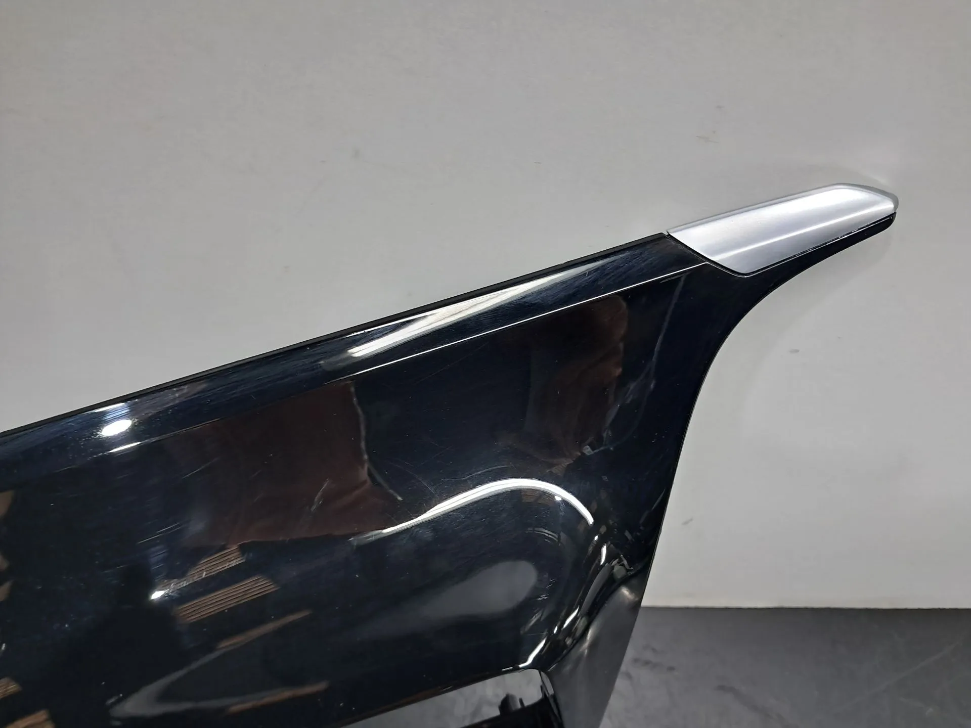 Friso tablier PEUGEOT 208 Imagem-5