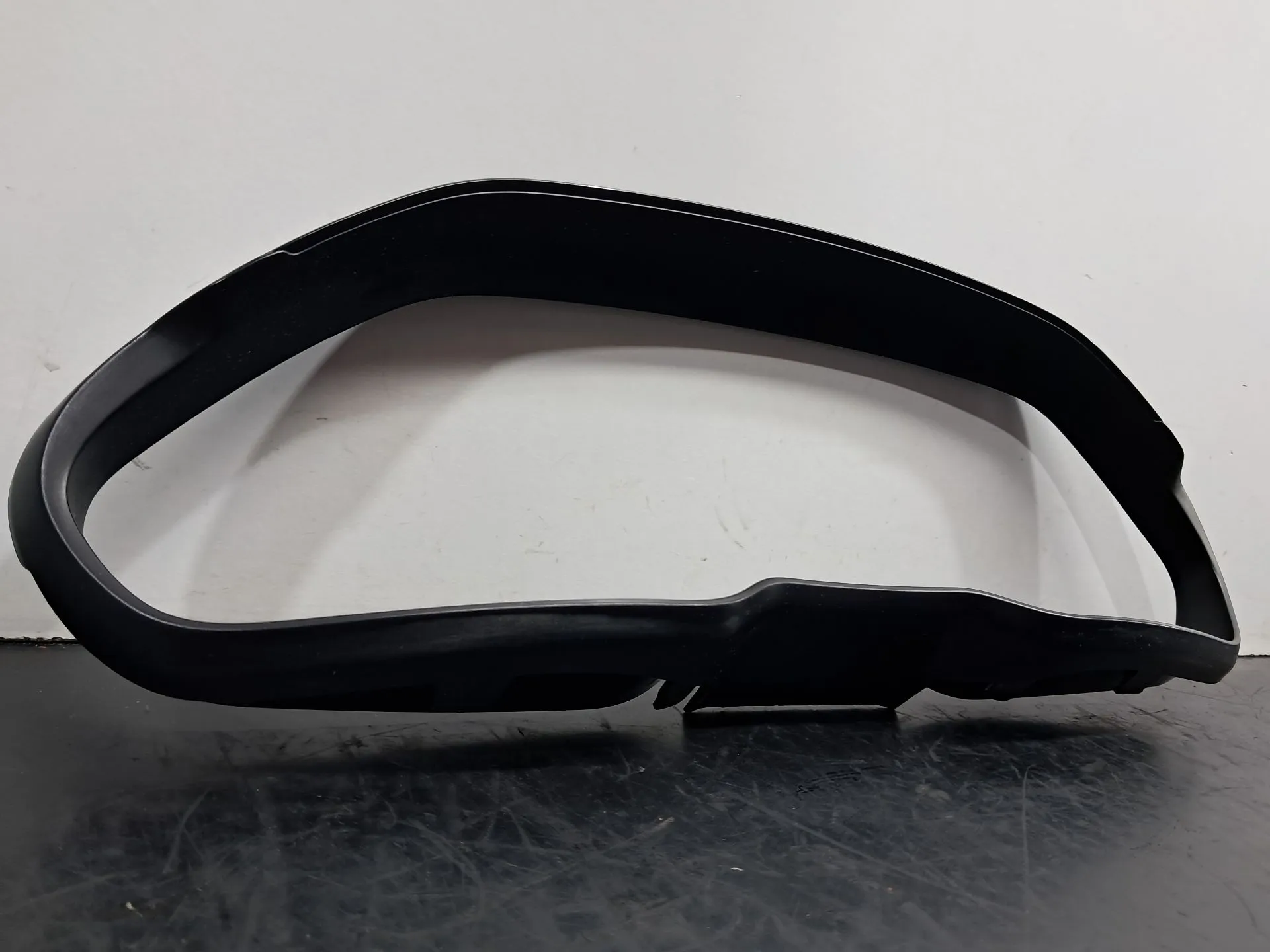 Anneau Compteurs De Vitesse PEUGEOT 208 Imagem-1