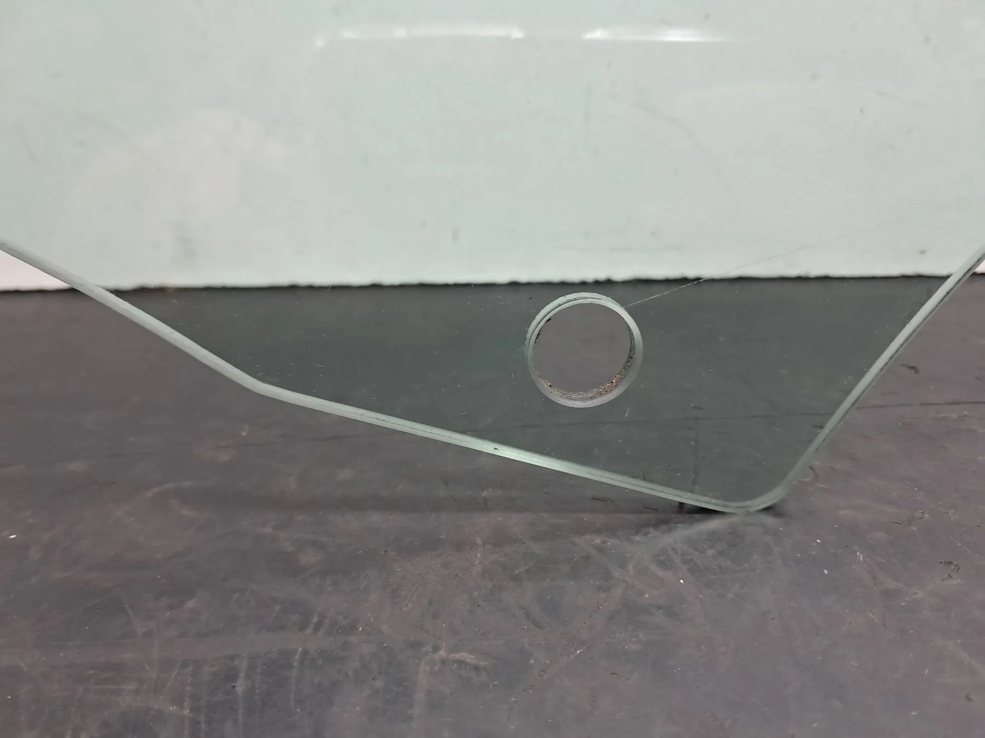 Vidro porta frente esquerda AUDI A4 Allroad (8KH, B8) Imagem-1