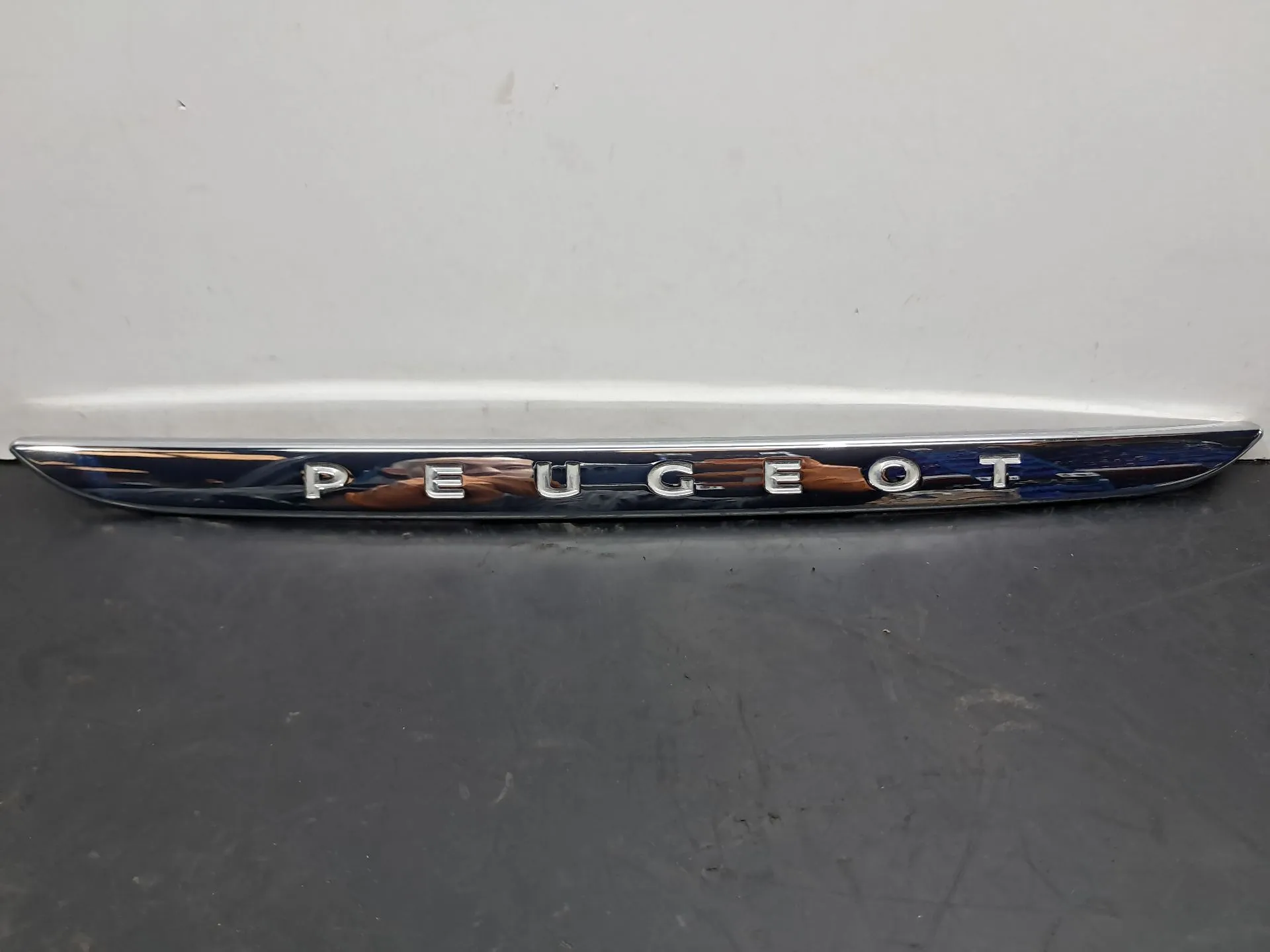 Símbolo / emblema PEUGEOT 208
