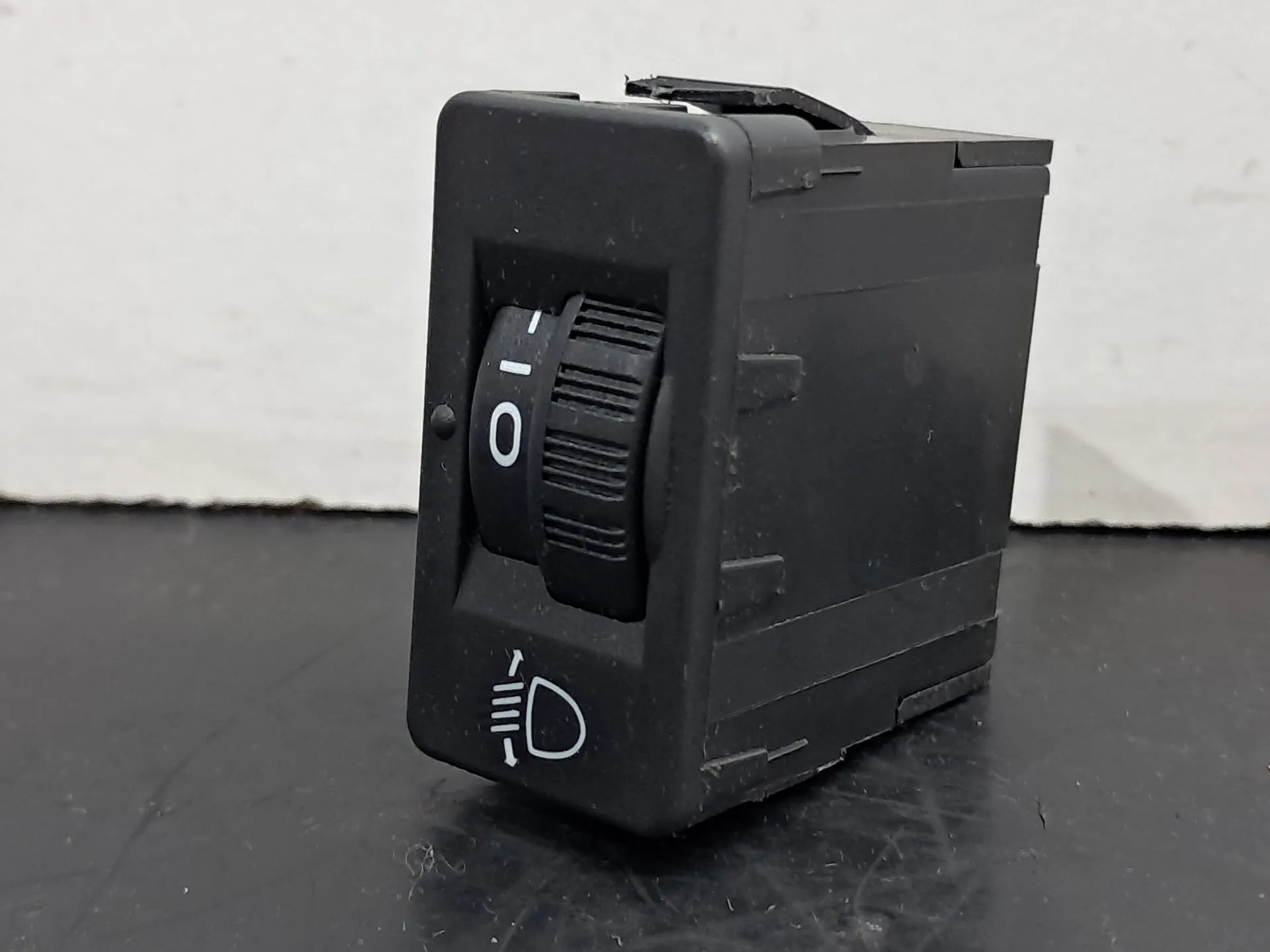 Botão / interruptor de luzes PEUGEOT 208