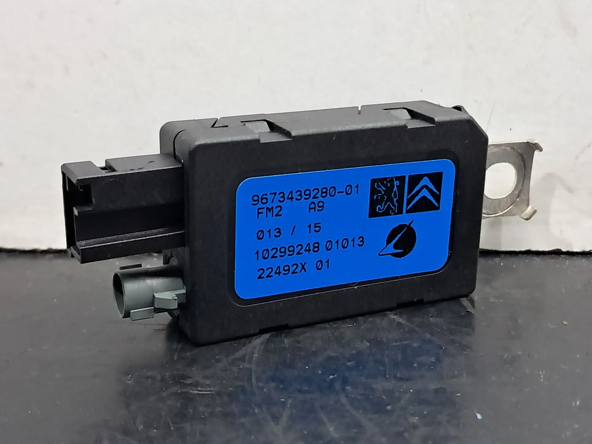 Amplificateur Antenne PEUGEOT 208